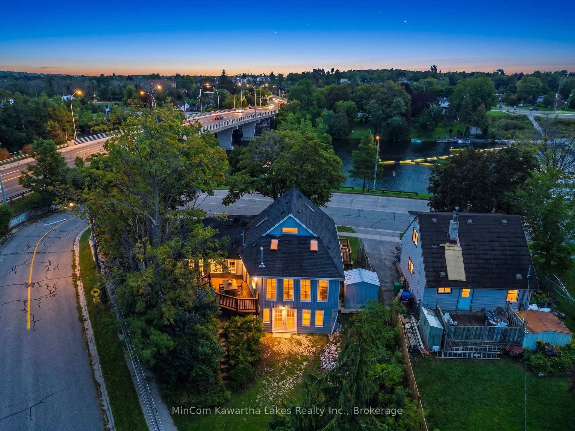 Photo 1 of 811 Morphet Avenue, Peterborough, Otonabee Ward 1 — HOMEH