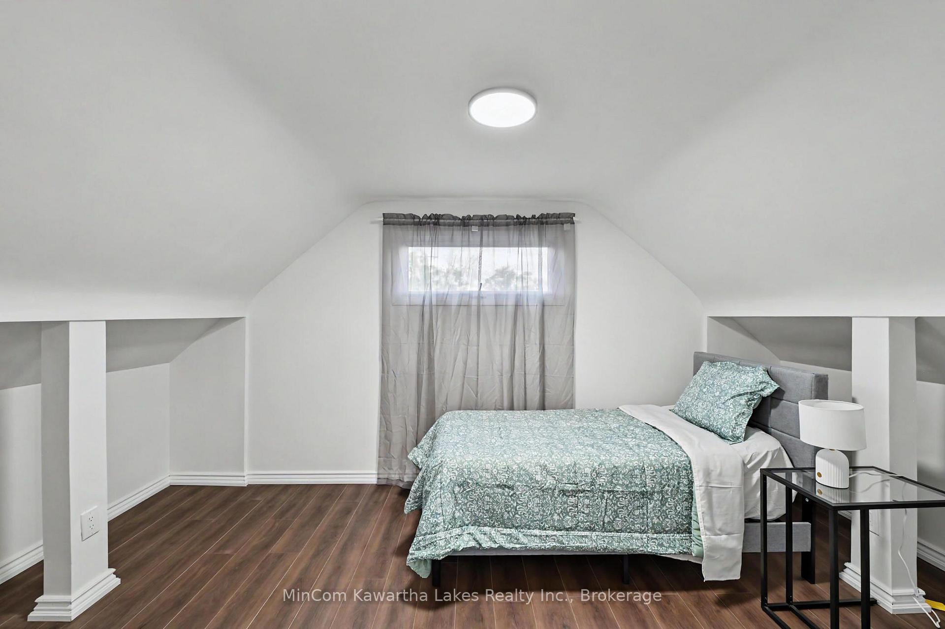 Photo 34 of 811 Morphet Avenue, Peterborough, Otonabee Ward 1 — HOMEH