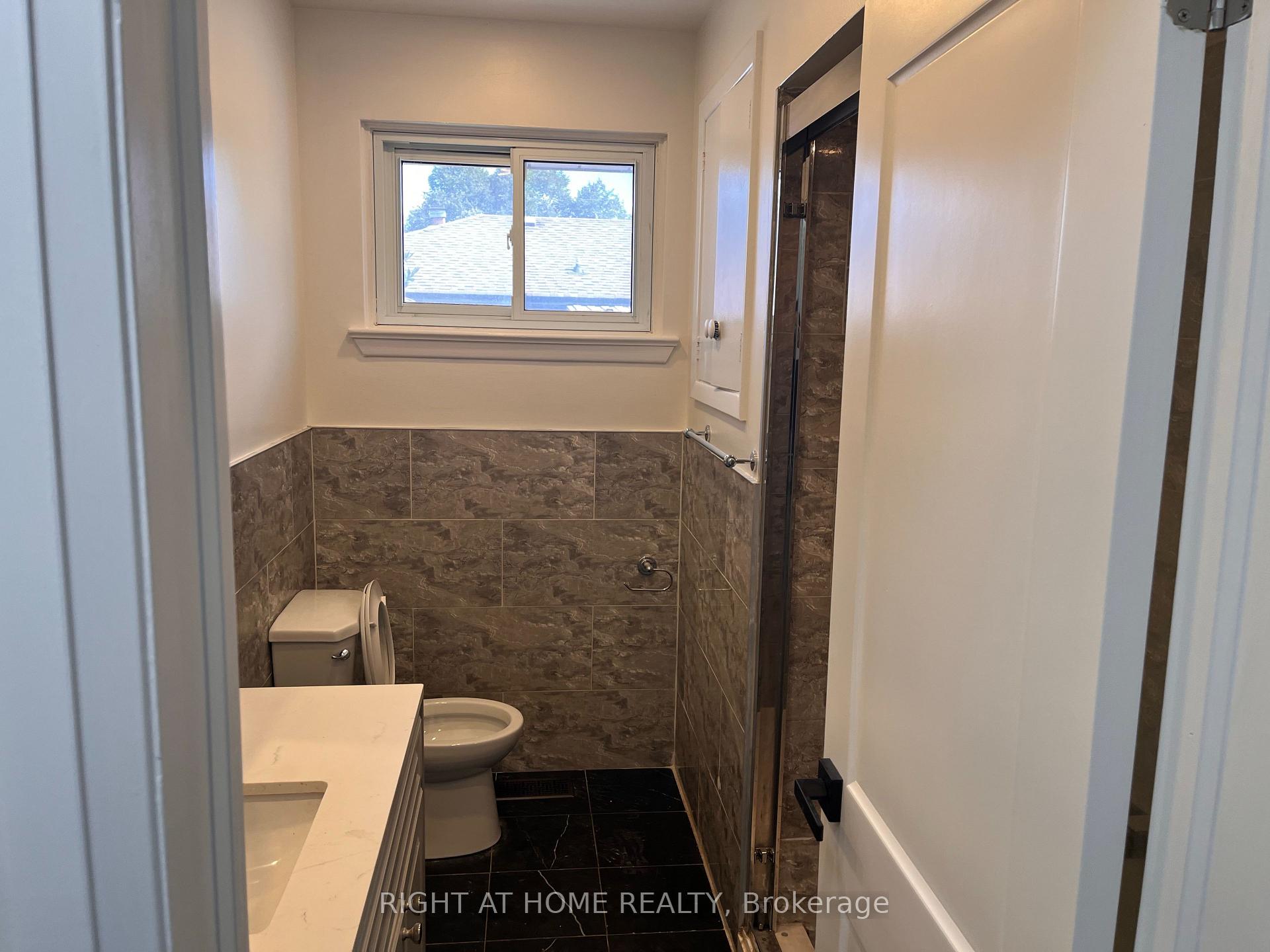 Photo 7 of 32 Brimorton Drive, Scarborough, Bendale — HOMEH