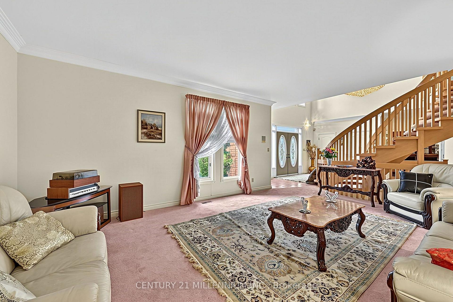 Photo 10 of 16 Tanglewood Drive, Caledon, Rural Caledon — HOMEH