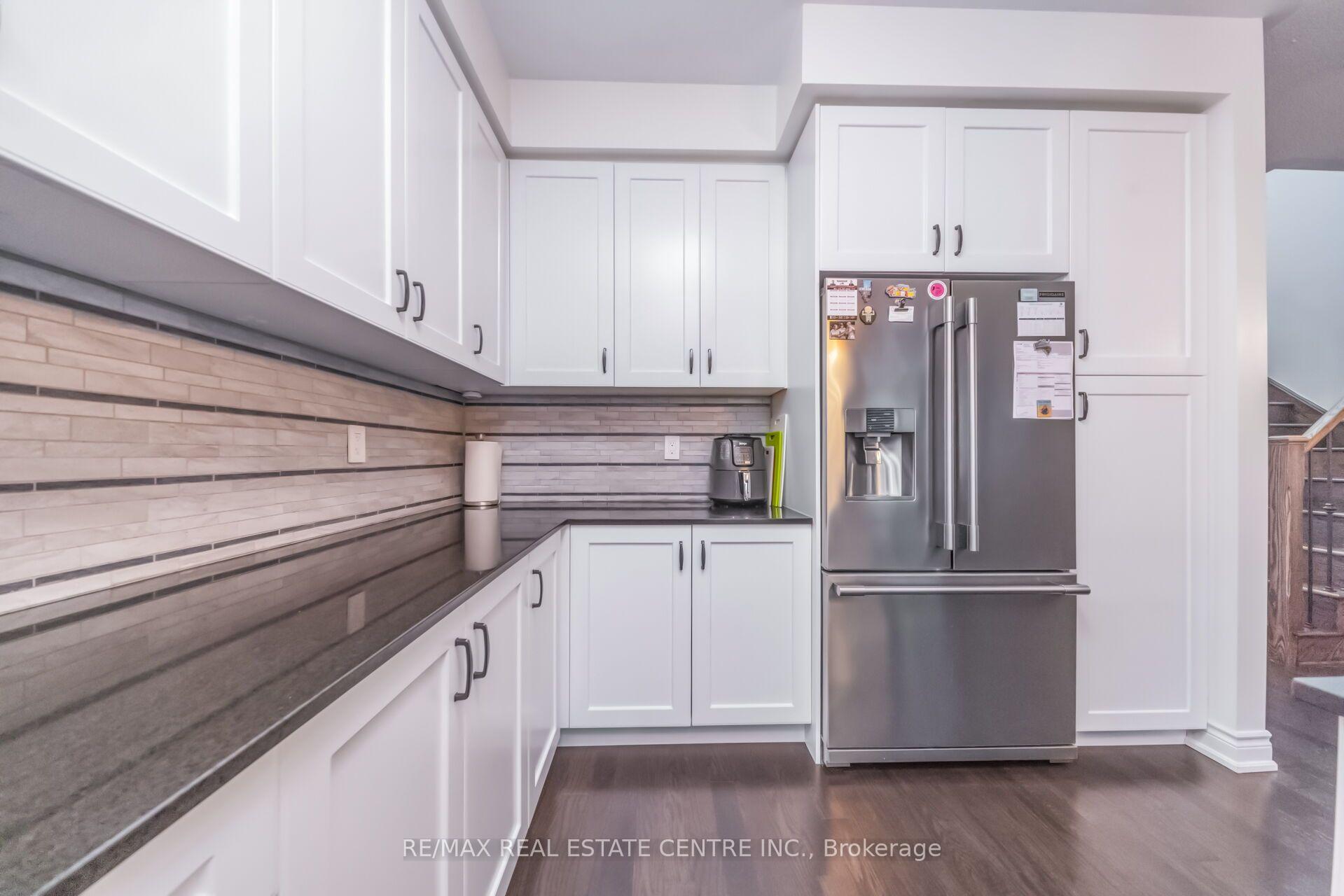 Photo 9 of 457 Whitlock Avenue, Milton, Ford — HOMEH