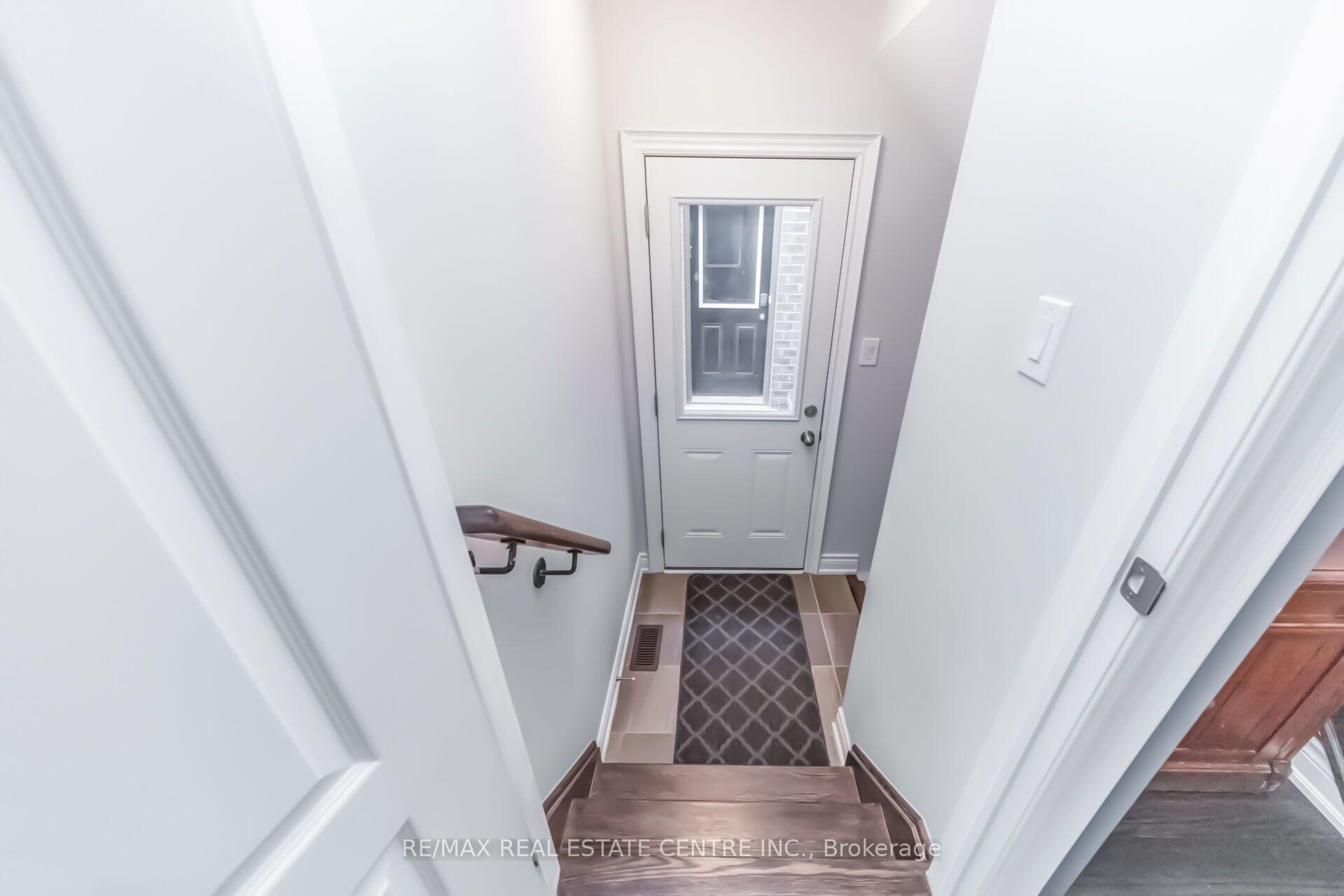Photo 36 of 457 Whitlock Avenue, Milton, Ford — HOMEH