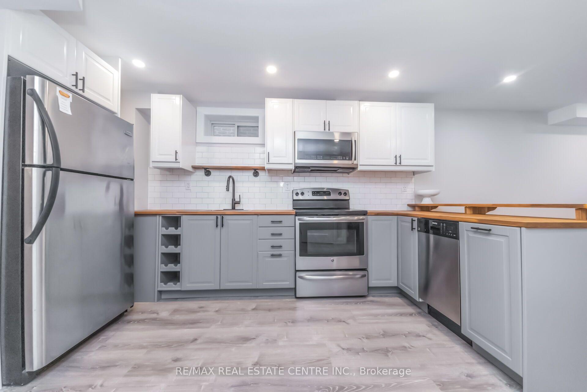 Photo 38 of 457 Whitlock Avenue, Milton, Ford — HOMEH