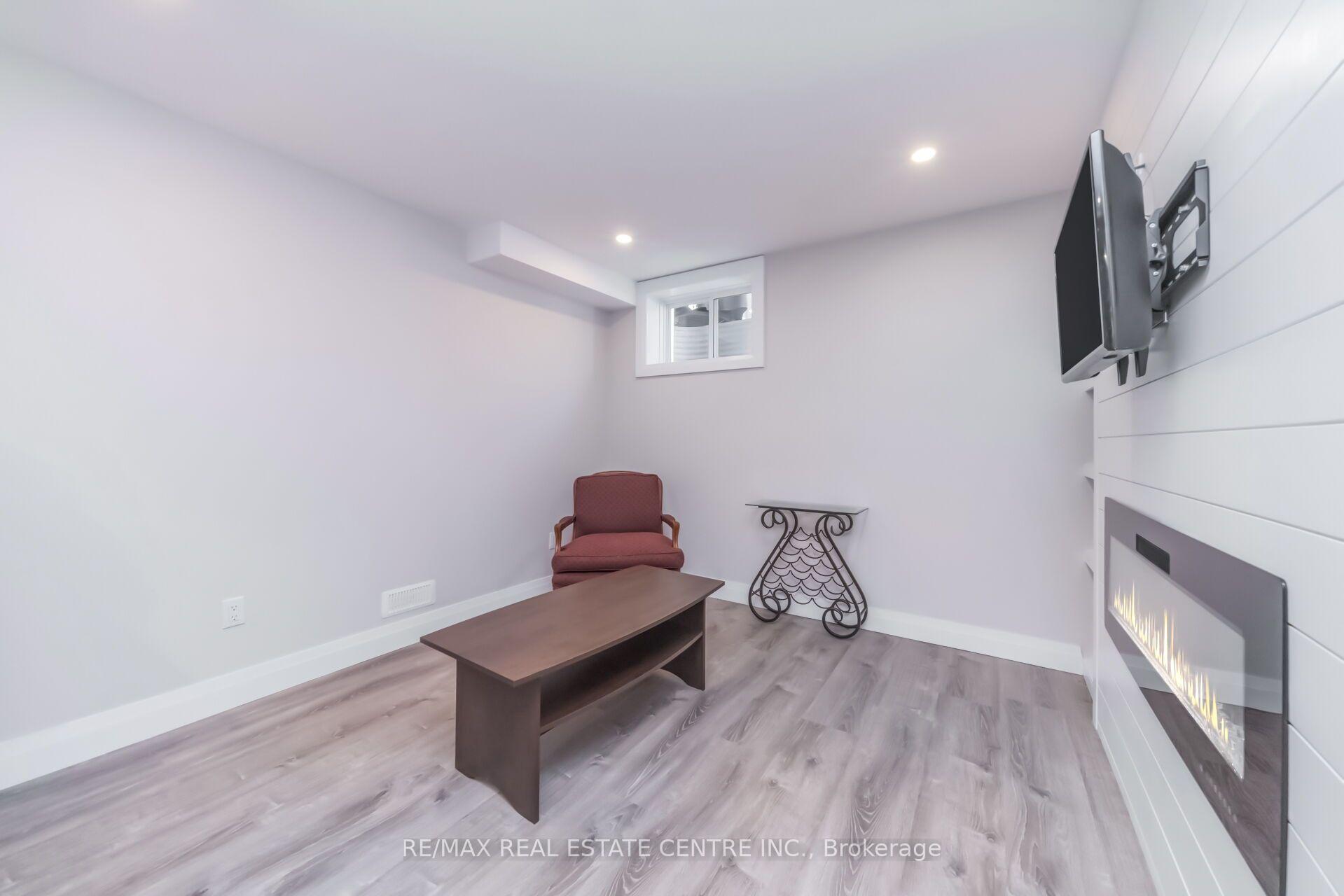 Photo 40 of 457 Whitlock Avenue, Milton, Ford — HOMEH