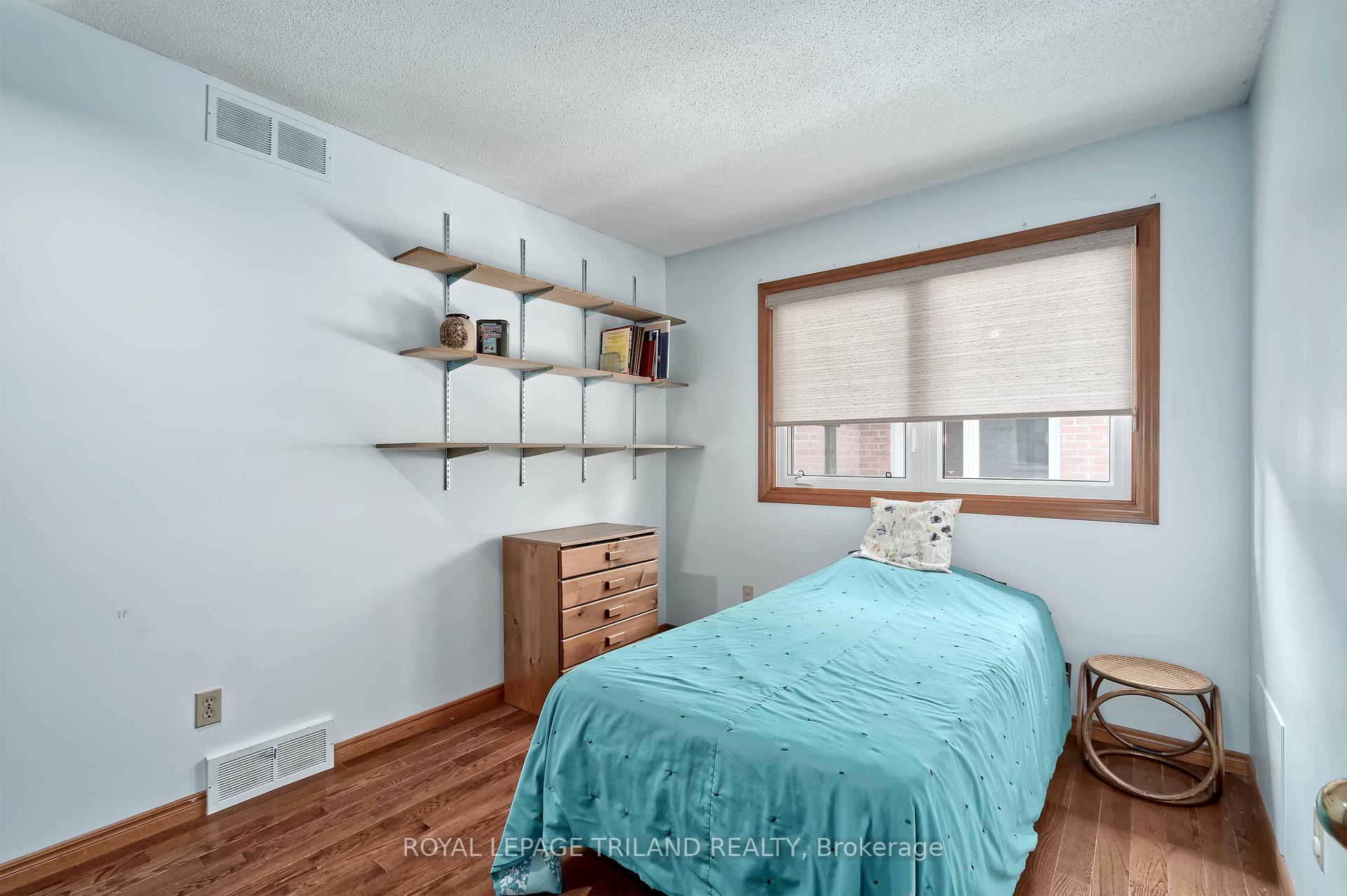 Photo 8 of 1662 Attawandaron Road, London, North F — HOMEH