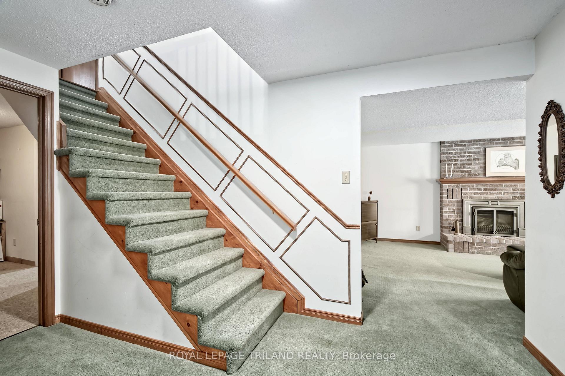 Photo 12 of 1662 Attawandaron Road, London, North F — HOMEH