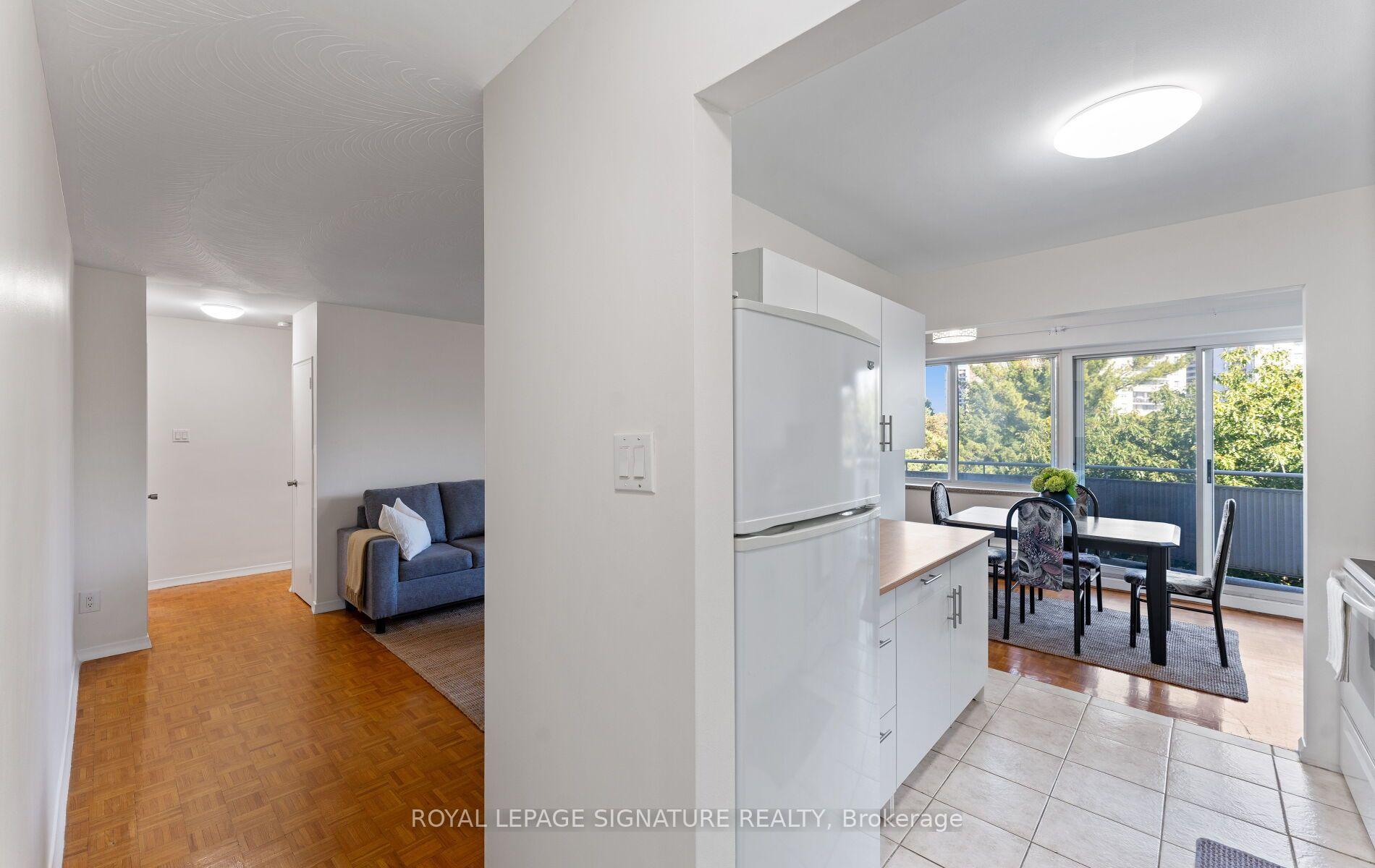 Photo 6 of Unit 410, 30 Allanhurst Drive, Etobicoke, Edenbridge-Humber Valley — HOMEH