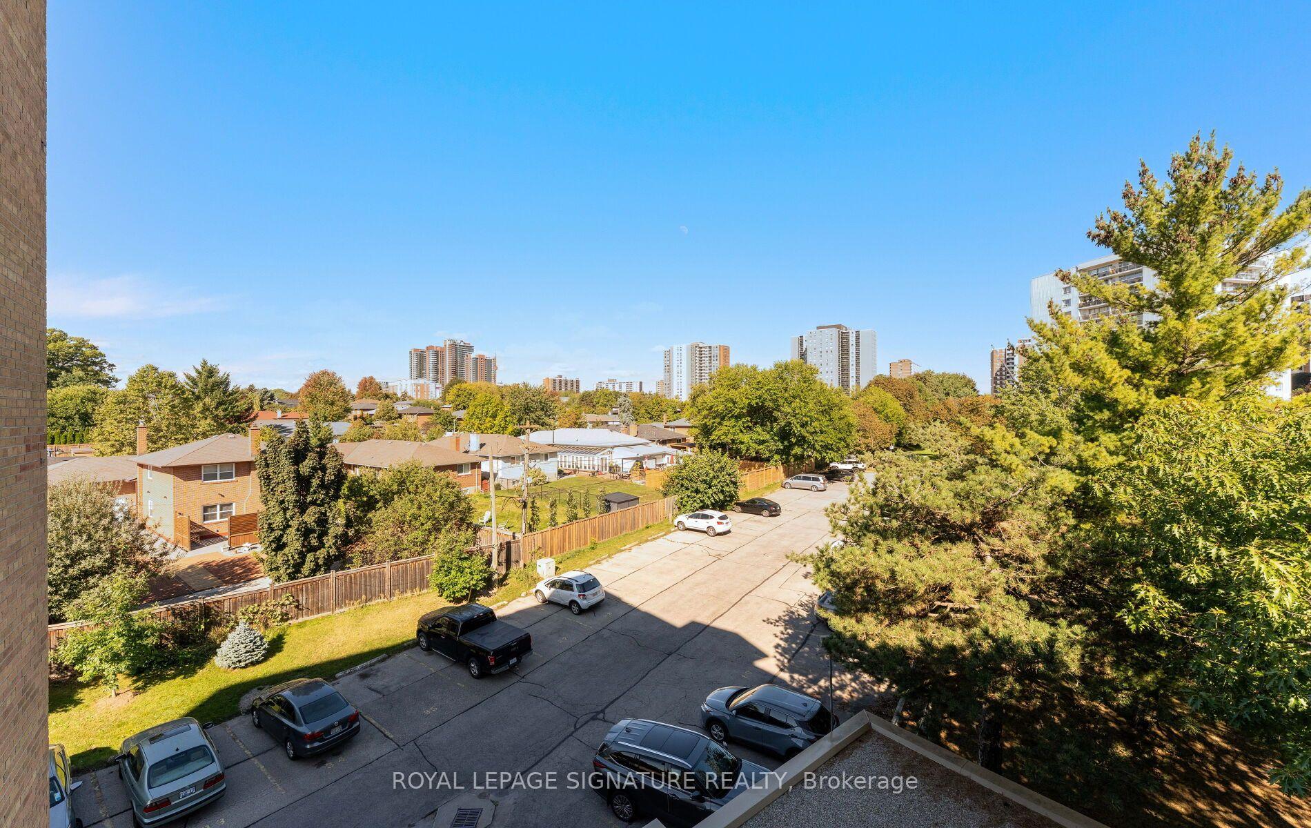 Photo 27 of Unit 410, 30 Allanhurst Drive, Etobicoke, Edenbridge-Humber Valley — HOMEH