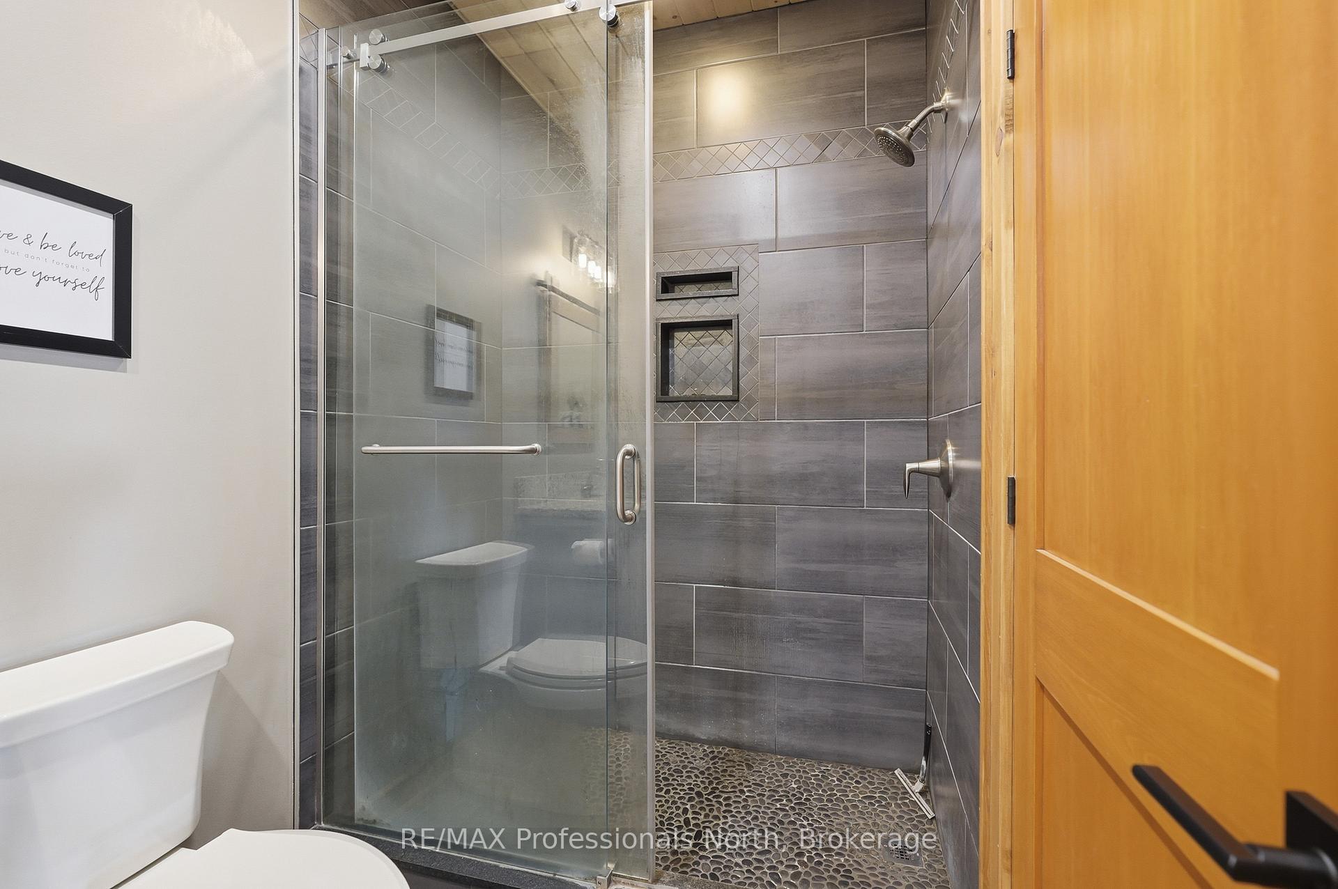 Photo 35 of 1666 Beaumont Drive, Bracebridge, Muskoka (N) — HOMEH
