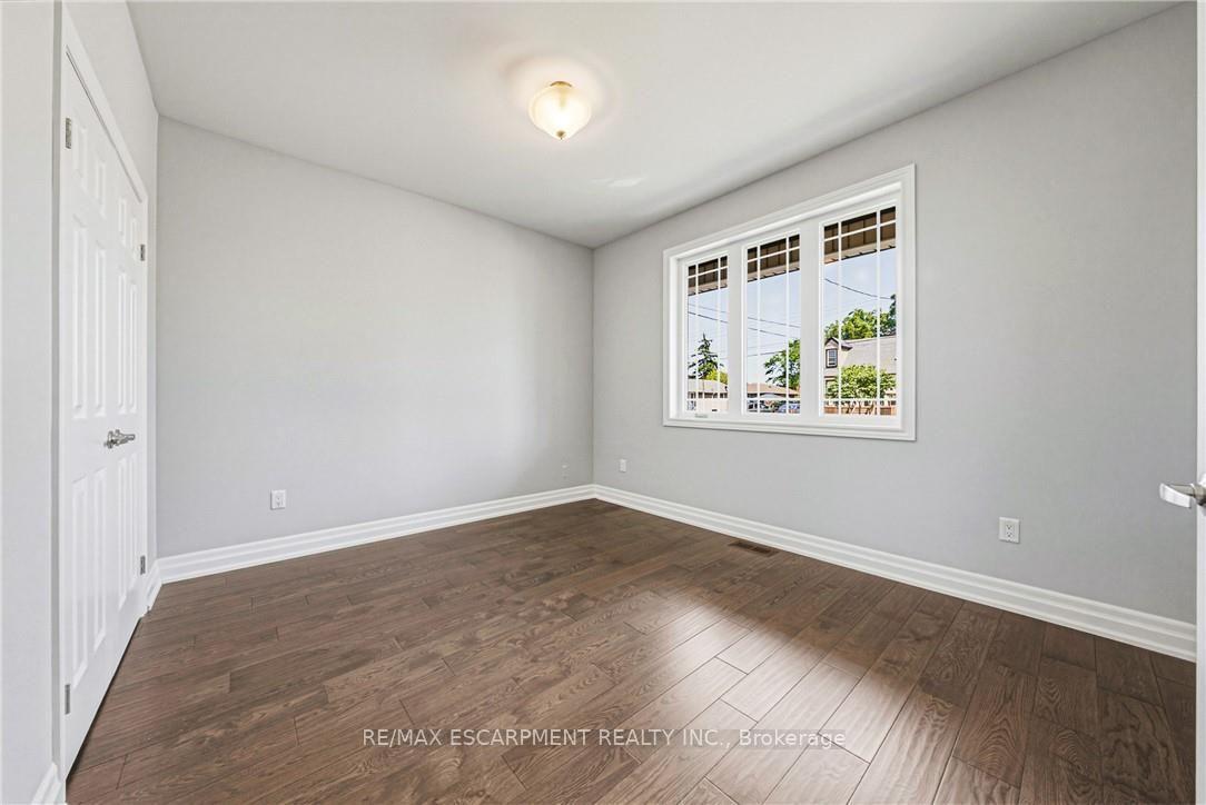 Photo 7 of 602 Cochrane Road, Hamilton, Rosedale — HOMEH