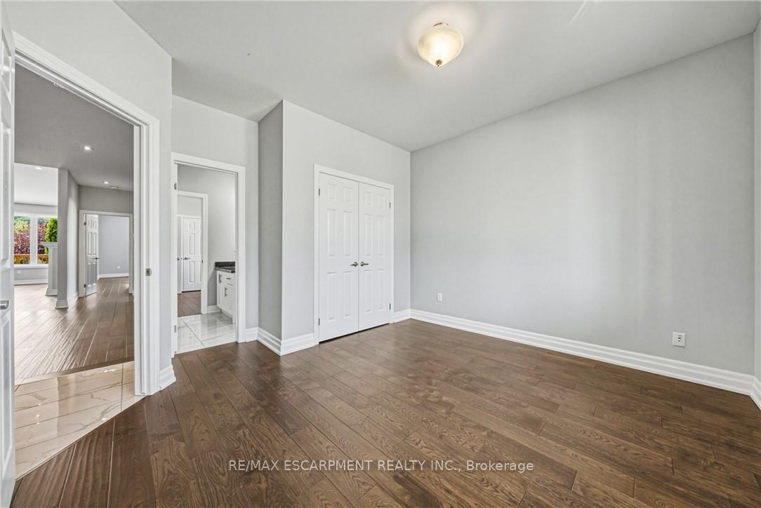 Photo 8 of 602 Cochrane Road, Hamilton, Rosedale — HOMEH