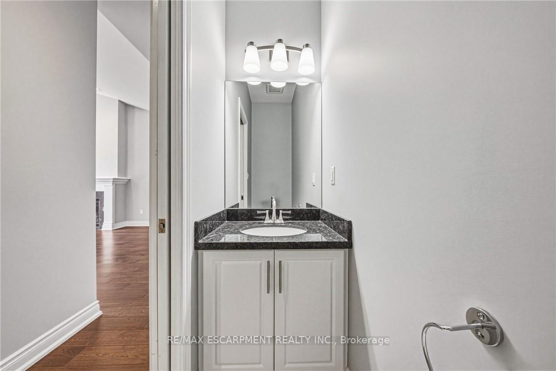 Photo 9 of 602 Cochrane Road, Hamilton, Rosedale — HOMEH