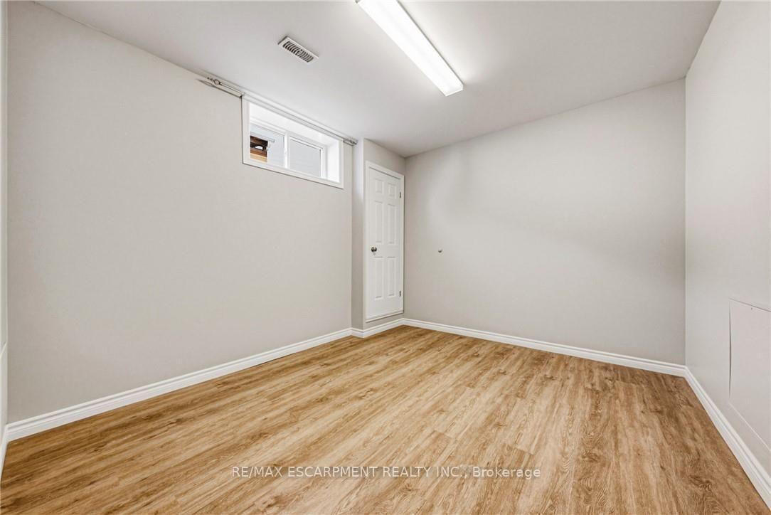 Photo 28 of 602 Cochrane Road, Hamilton, Rosedale — HOMEH