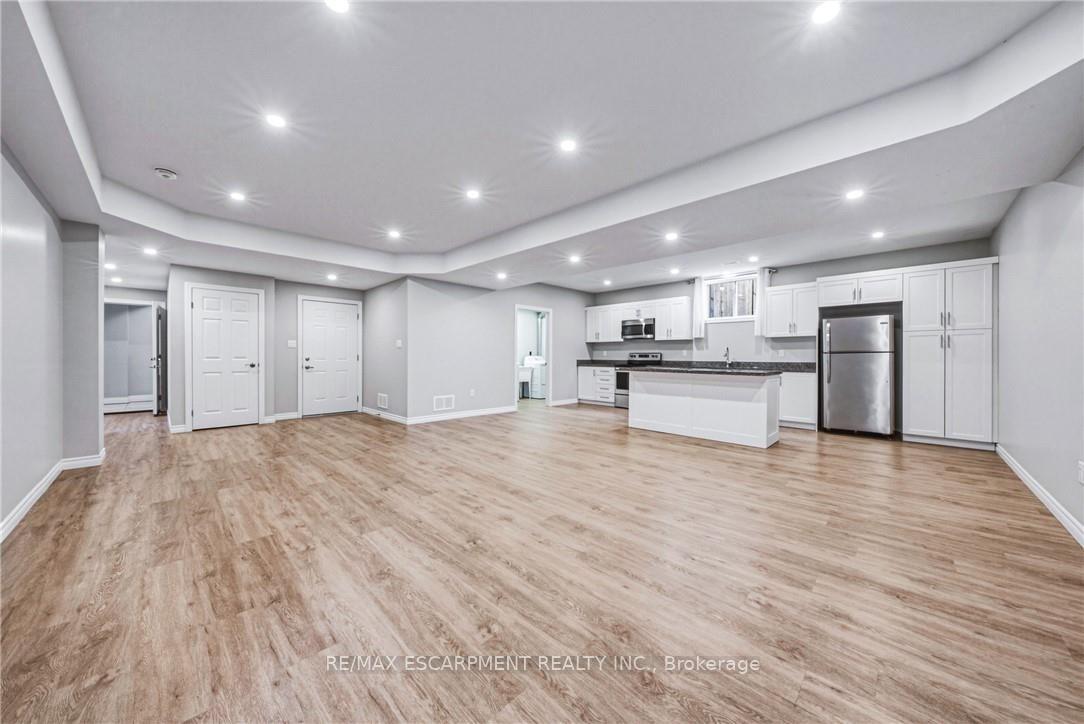 Photo 33 of 602 Cochrane Road, Hamilton, Rosedale — HOMEH