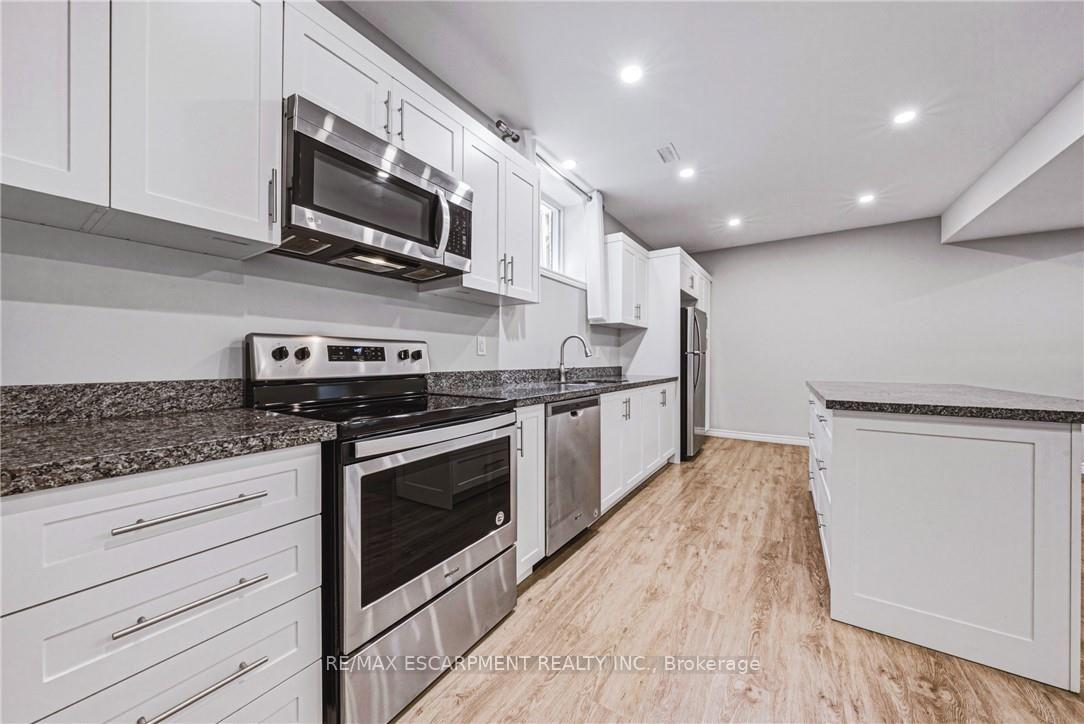 Photo 35 of 602 Cochrane Road, Hamilton, Rosedale — HOMEH