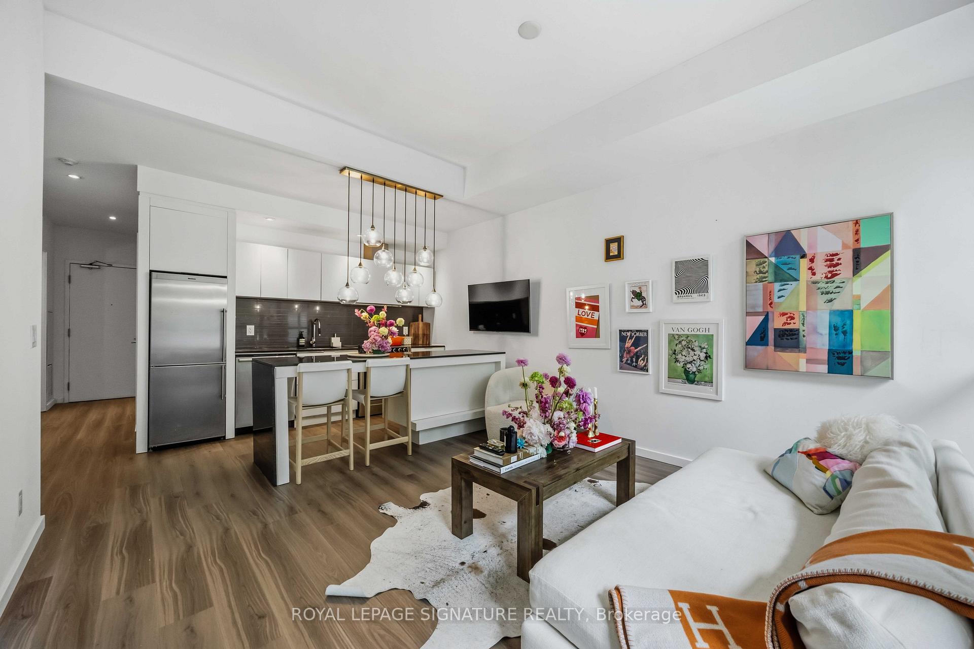 Photo 2 of Unit 202, 8 Charlotte Street, Toronto, Waterfront Communities — HOMEH
