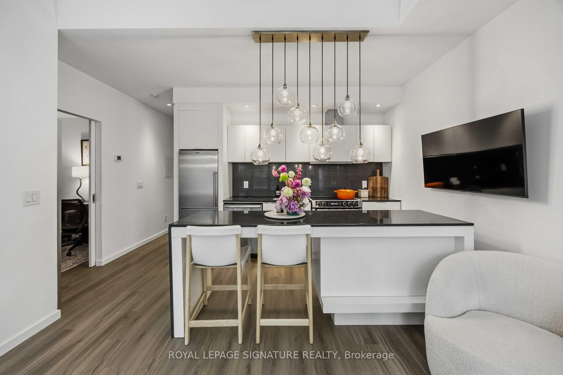 Photo 4 of Unit 202, 8 Charlotte Street, Toronto, Waterfront Communities — HOMEH