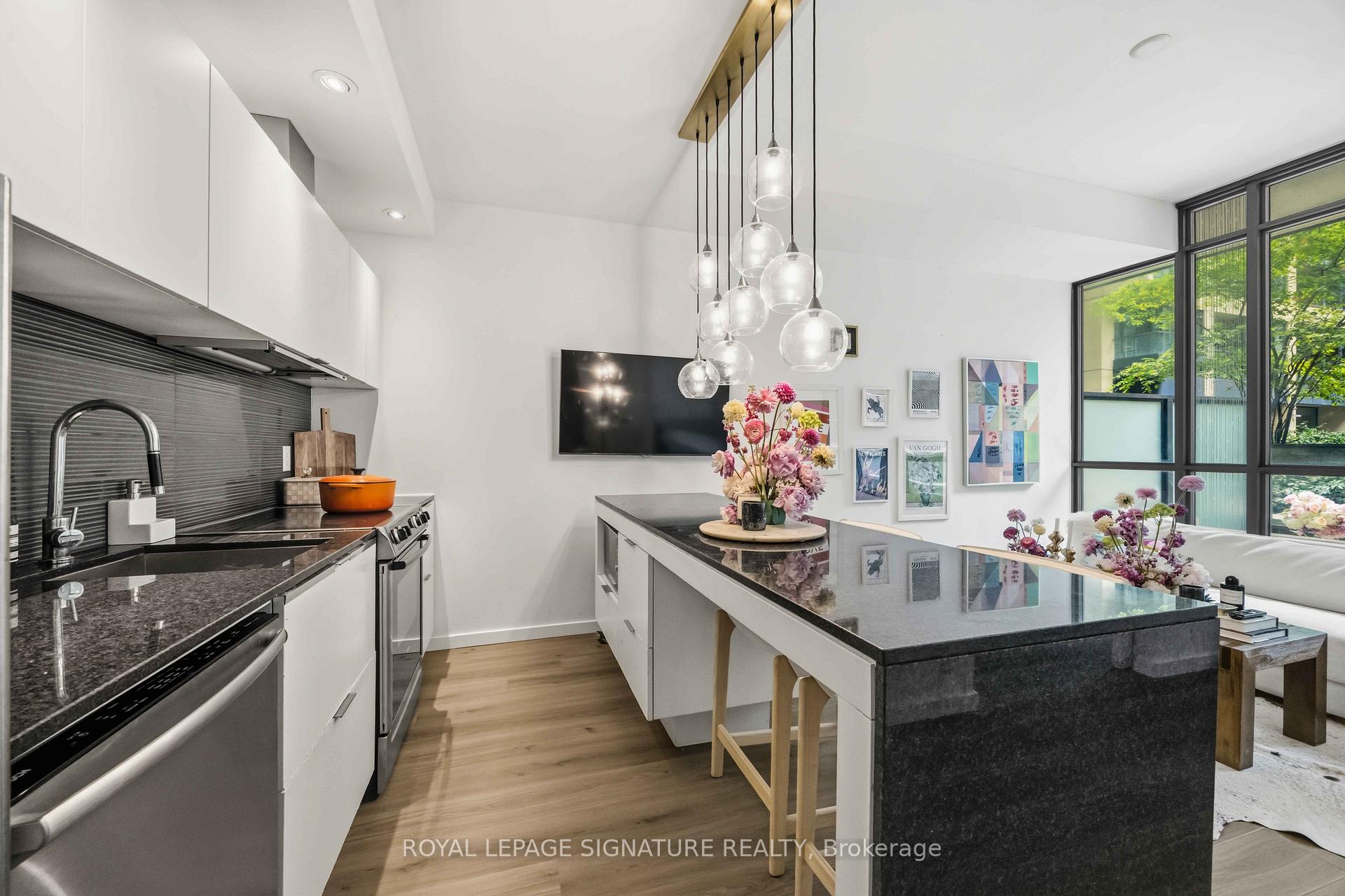 Photo 7 of Unit 202, 8 Charlotte Street, Toronto, Waterfront Communities — HOMEH