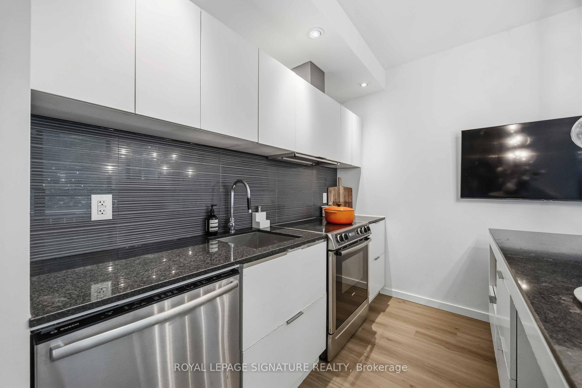 Photo 8 of Unit 202, 8 Charlotte Street, Toronto, Waterfront Communities — HOMEH