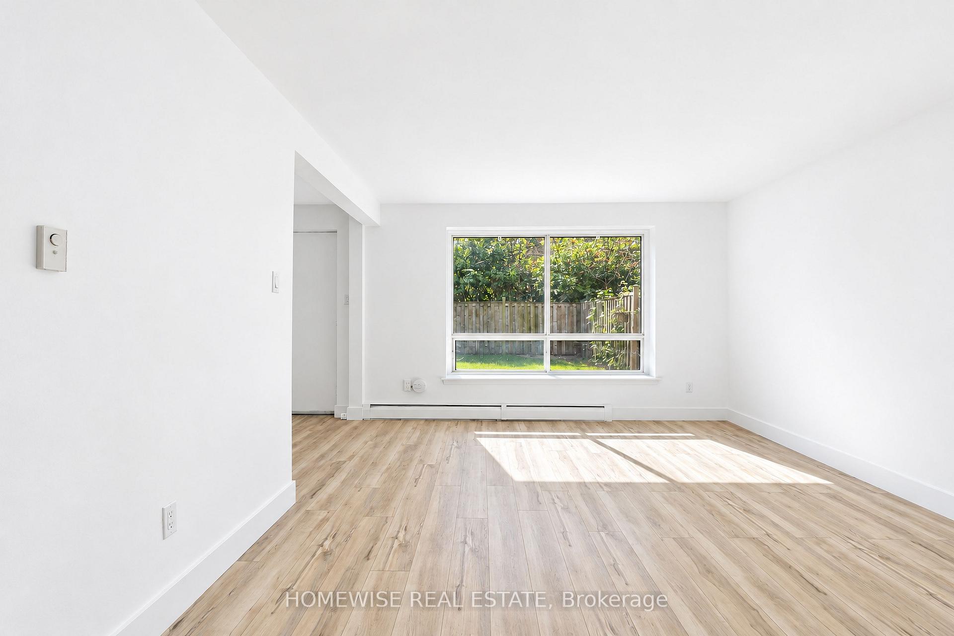 Photo 2 of Unit 4, 45 Swordbill Drive, Etobicoke, Edenbridge-Humber Valley — HOMEH