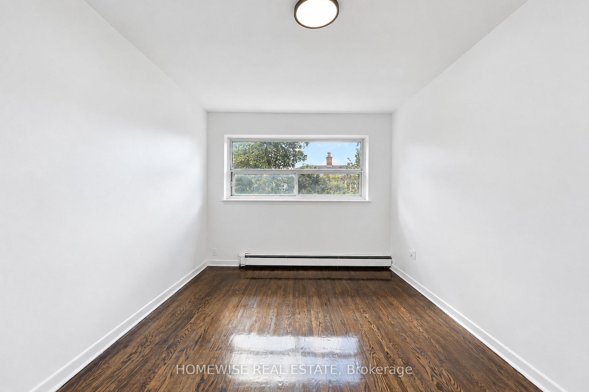 Photo 22 of Unit 4, 45 Swordbill Drive, Etobicoke, Edenbridge-Humber Valley — HOMEH