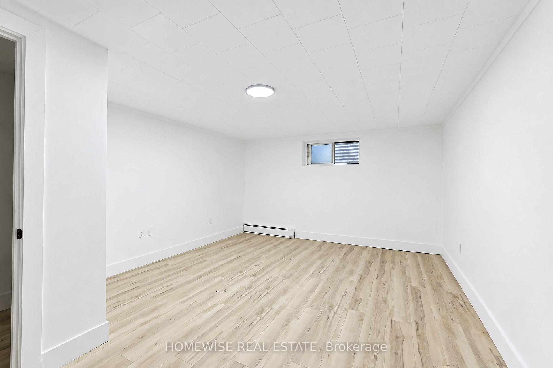 Photo 27 of Unit 4, 45 Swordbill Drive, Etobicoke, Edenbridge-Humber Valley — HOMEH