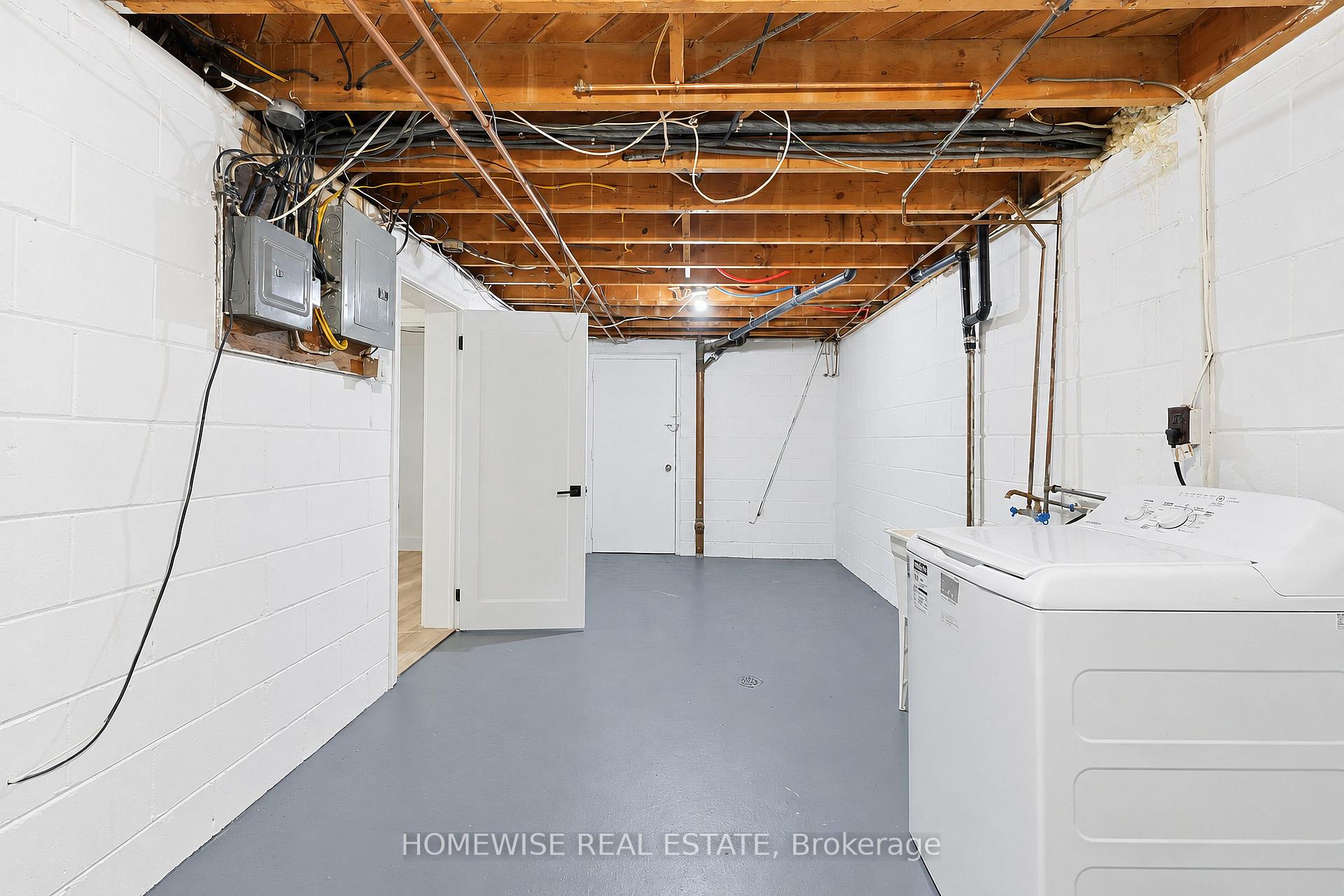 Photo 30 of Unit 4, 45 Swordbill Drive, Etobicoke, Edenbridge-Humber Valley — HOMEH