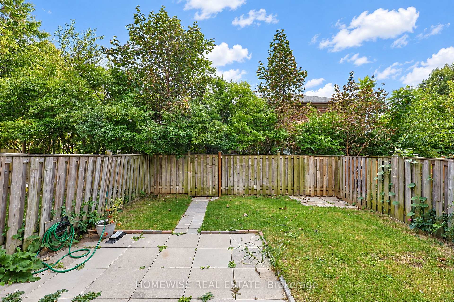 Photo 31 of Unit 4, 45 Swordbill Drive, Etobicoke, Edenbridge-Humber Valley — HOMEH