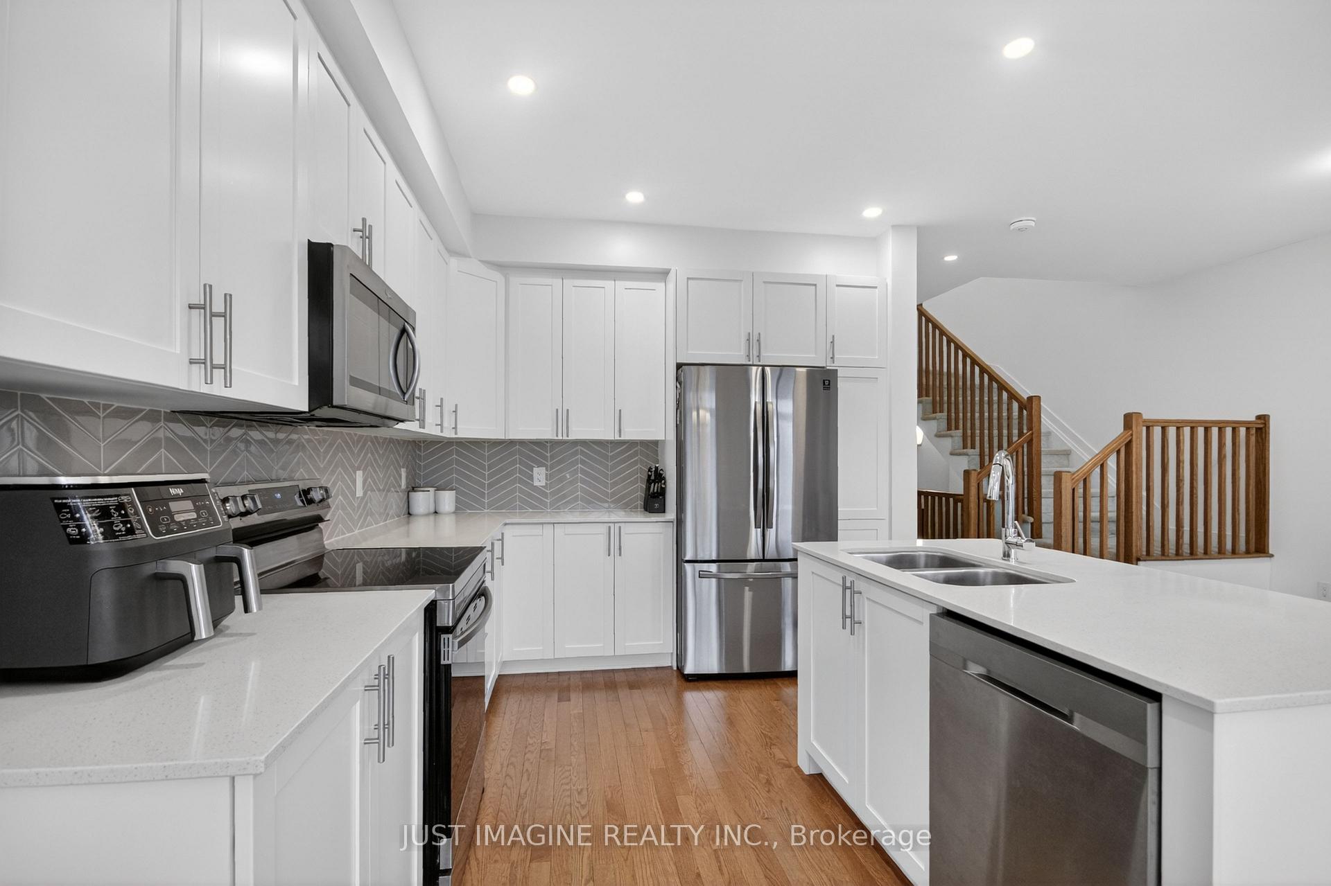 Photo 20 of 311 Ibanez Walk, Ottawa, Leitrim — HOMEH