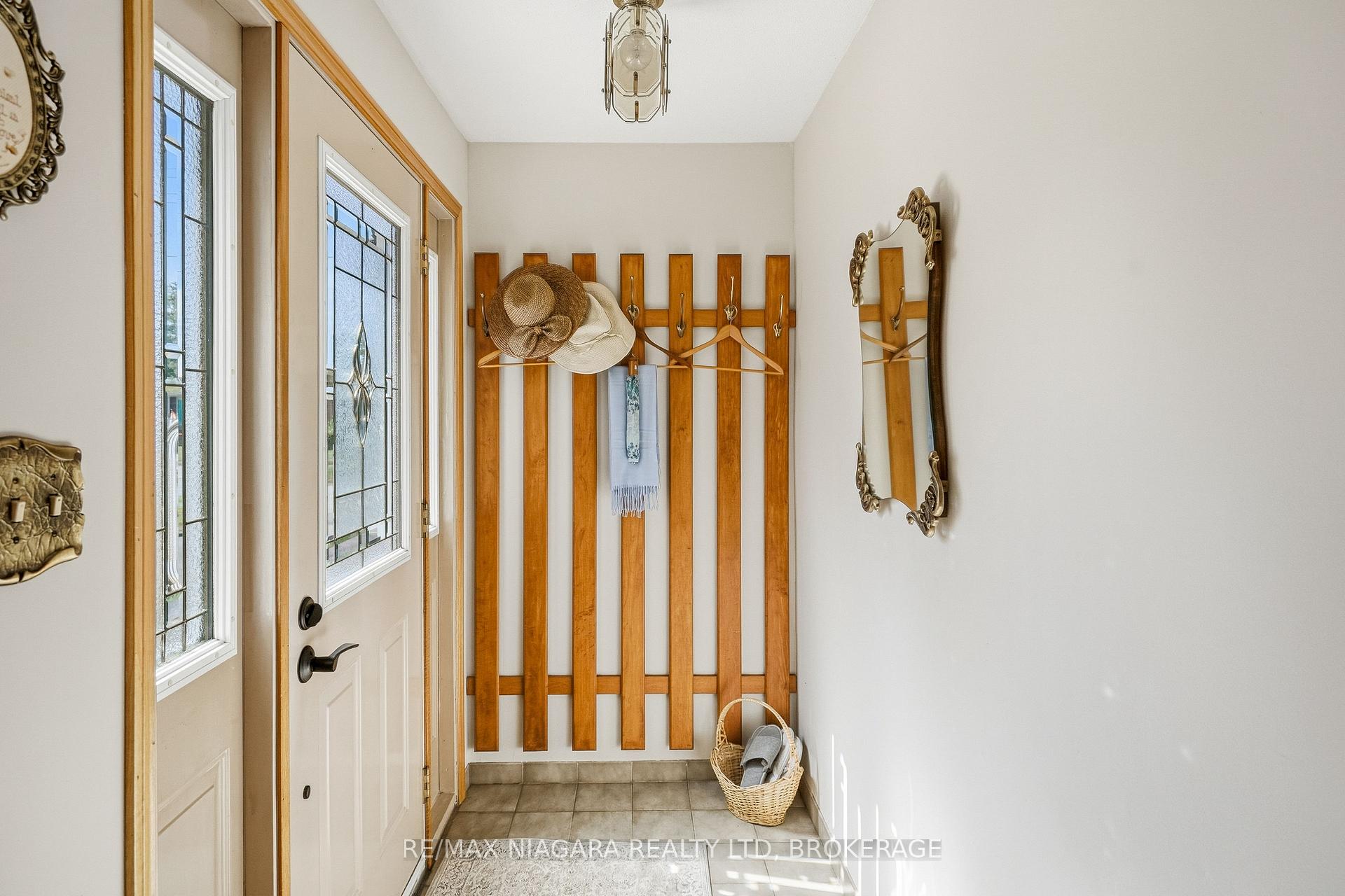 Photo 9 of 7771 Wilson Crescent, Niagara Falls, Oldfield — HOMEH
