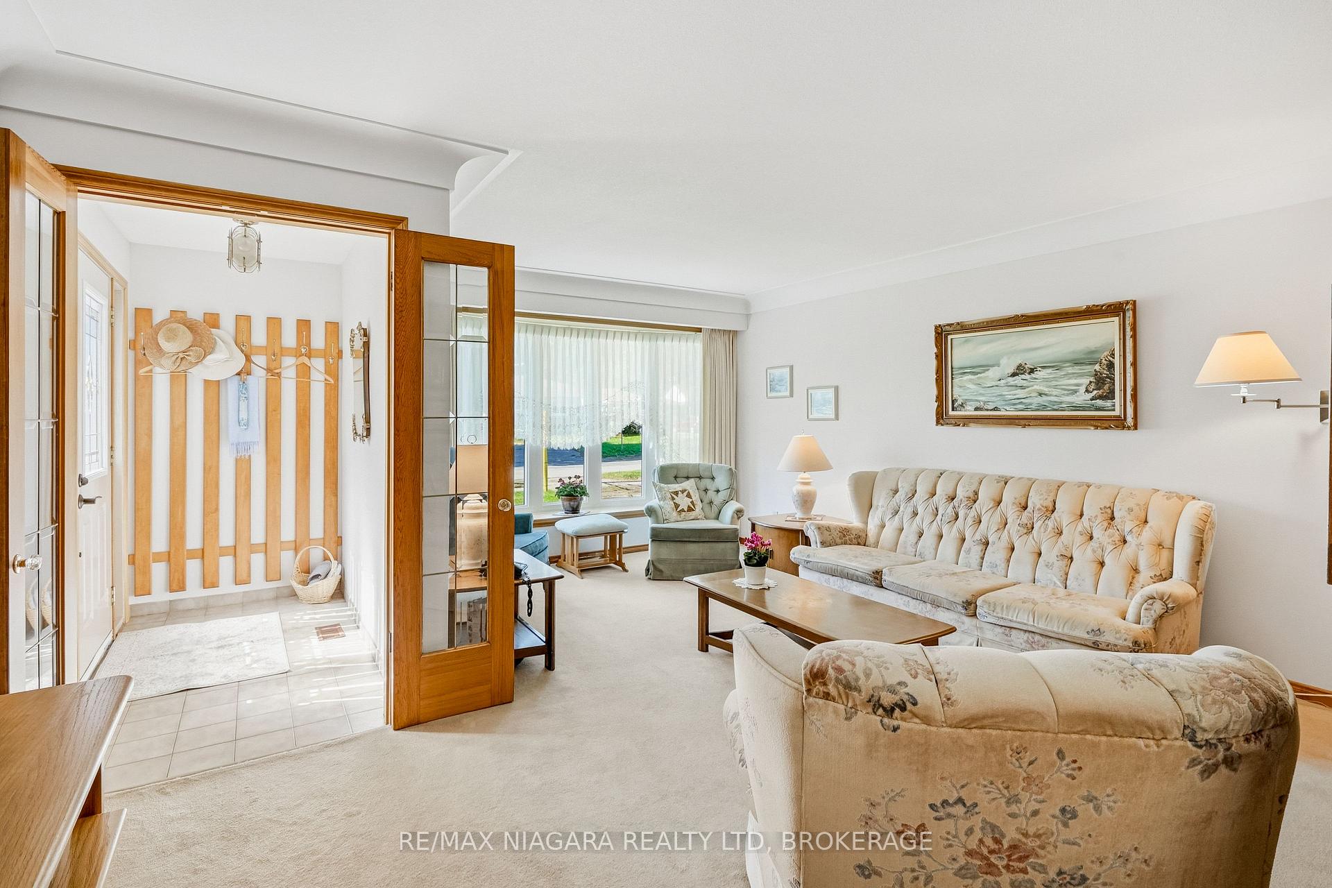 Photo 11 of 7771 Wilson Crescent, Niagara Falls, Oldfield — HOMEH