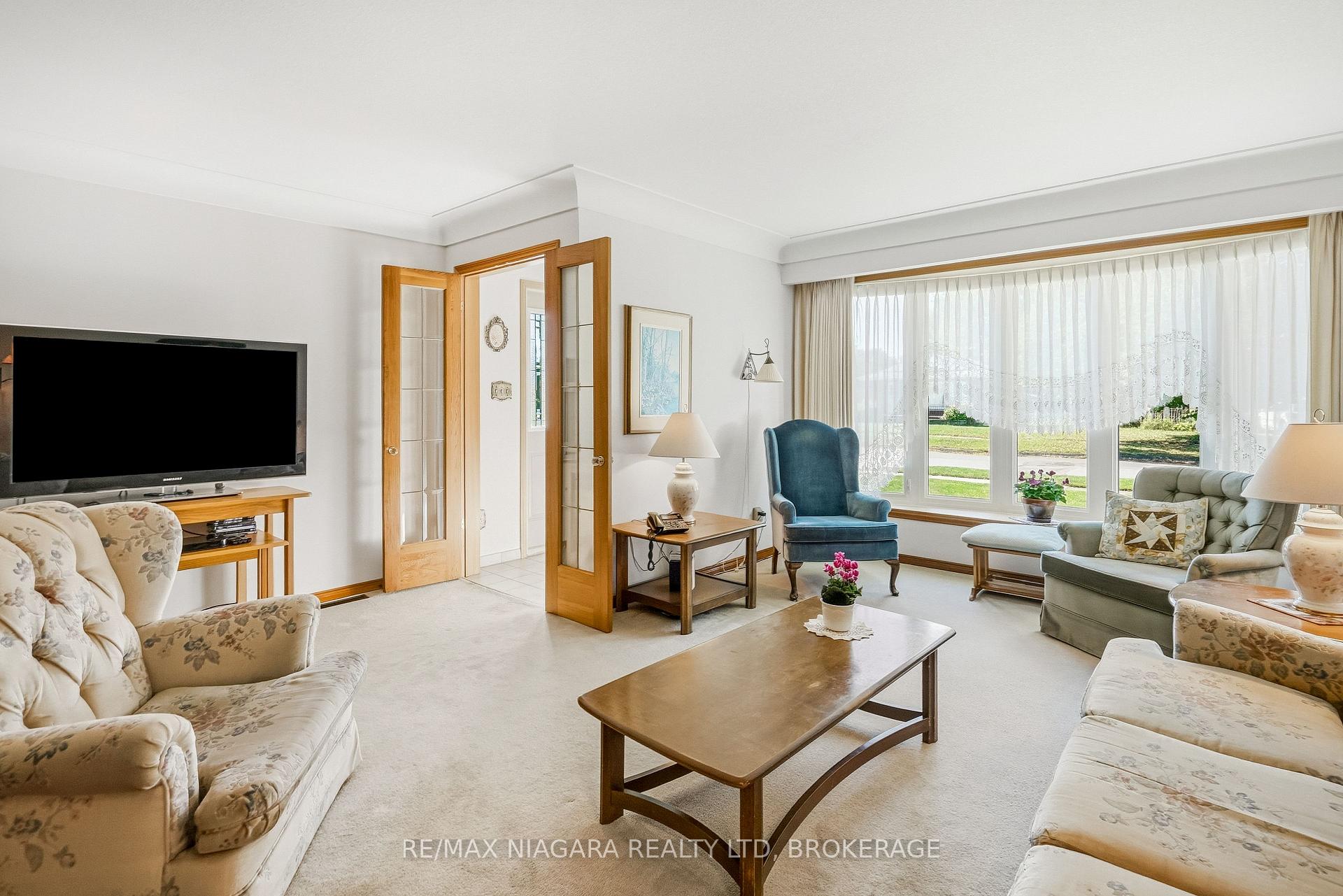 Photo 13 of 7771 Wilson Crescent, Niagara Falls, Oldfield — HOMEH