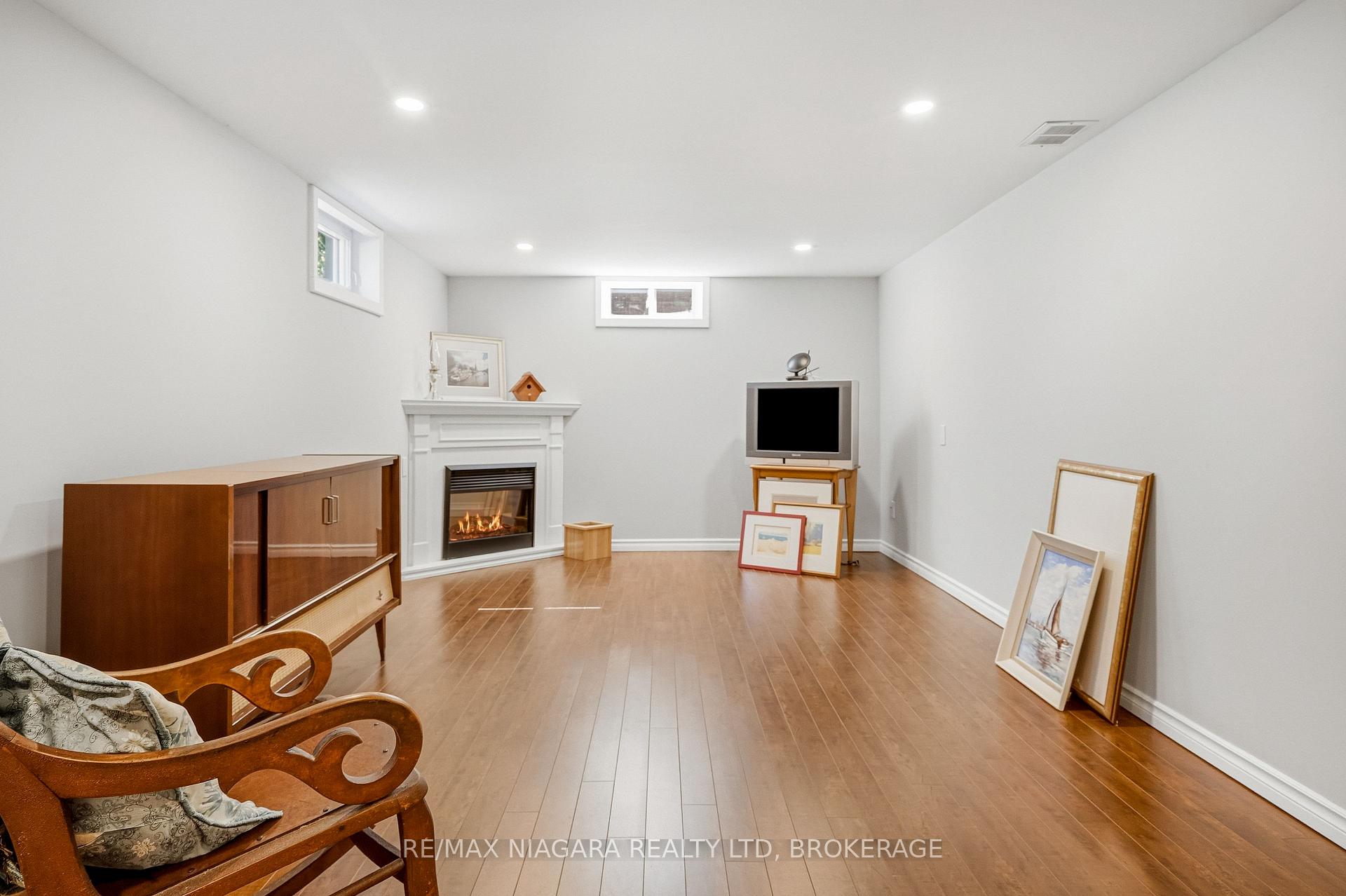 Photo 33 of 7771 Wilson Crescent, Niagara Falls, Oldfield — HOMEH
