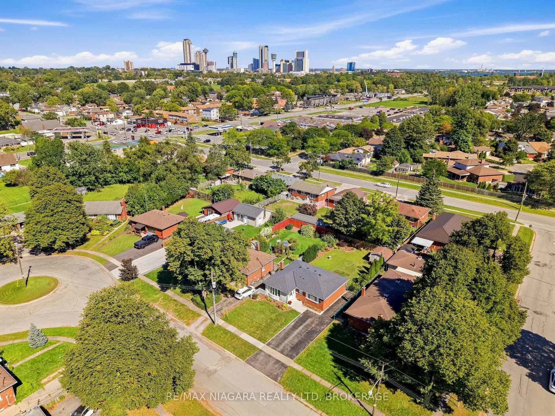 Photo 12 of 7771 Wilson Crescent, Niagara Falls, Oldfield — HOMEH