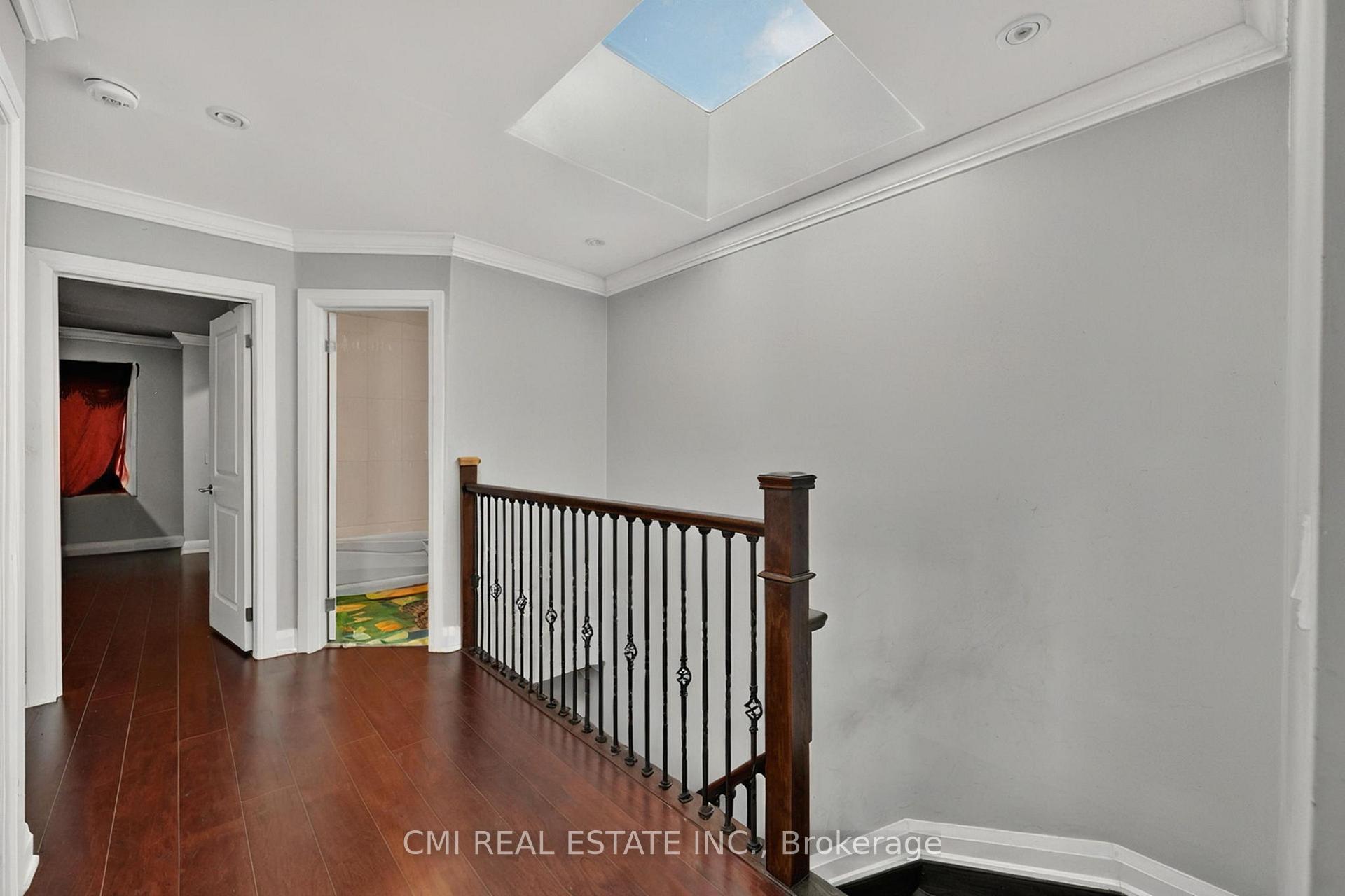 Photo 14 of 22 Jeavons Avenue, Scarborough, Clairlea-Birchmount — HOMEH