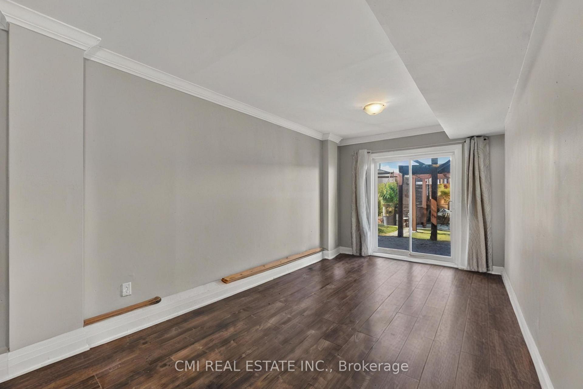 Photo 15 of 22 Jeavons Avenue, Scarborough, Clairlea-Birchmount — HOMEH