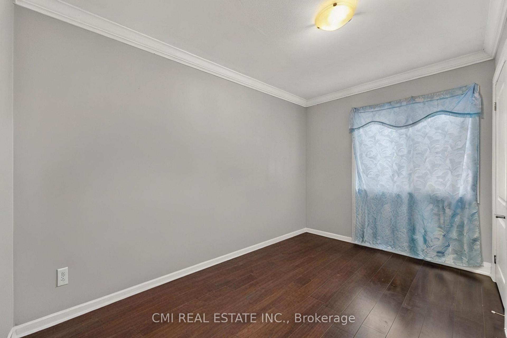 Photo 25 of 22 Jeavons Avenue, Scarborough, Clairlea-Birchmount — HOMEH