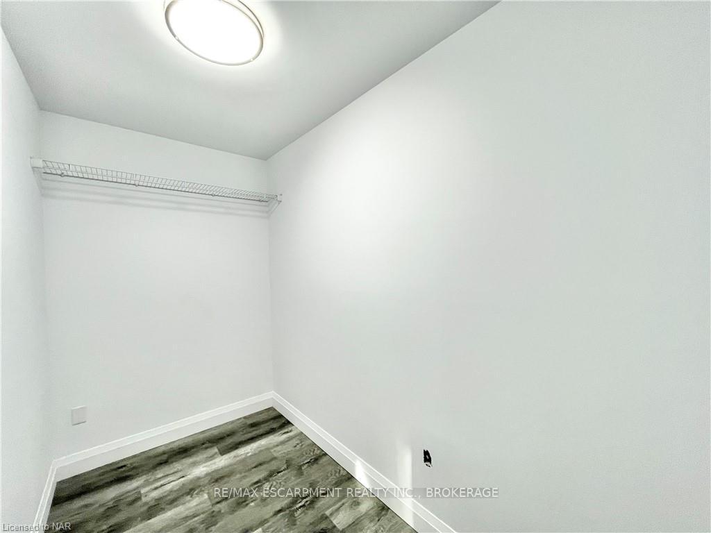 Photo 12 of 76 Marc Boulevard, Welland, Lincoln/Crowland — HOMEH