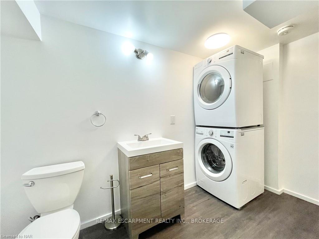 Photo 22 of 76 Marc Boulevard, Welland, Lincoln/Crowland — HOMEH