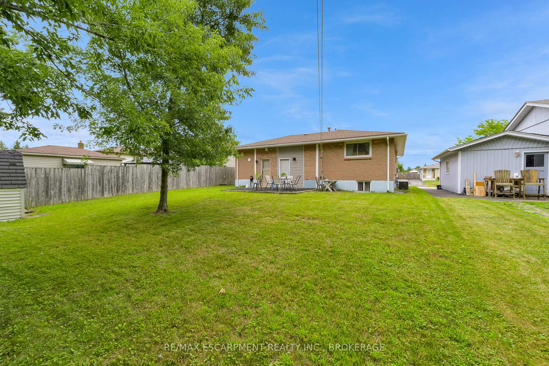 Photo 33 of 76 Marc Boulevard, Welland, Lincoln/Crowland — HOMEH