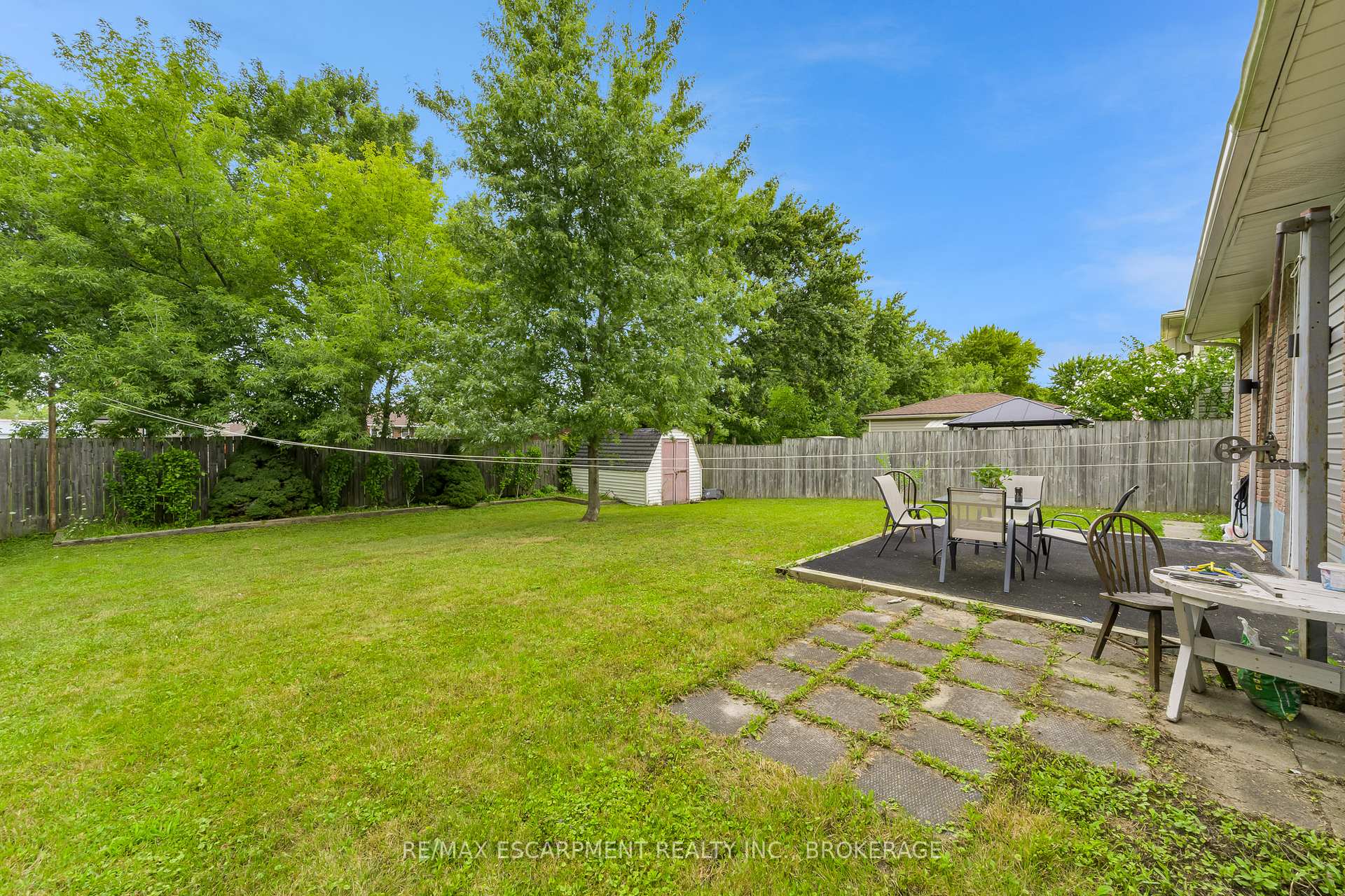 Photo 34 of 76 Marc Boulevard, Welland, Lincoln/Crowland — HOMEH
