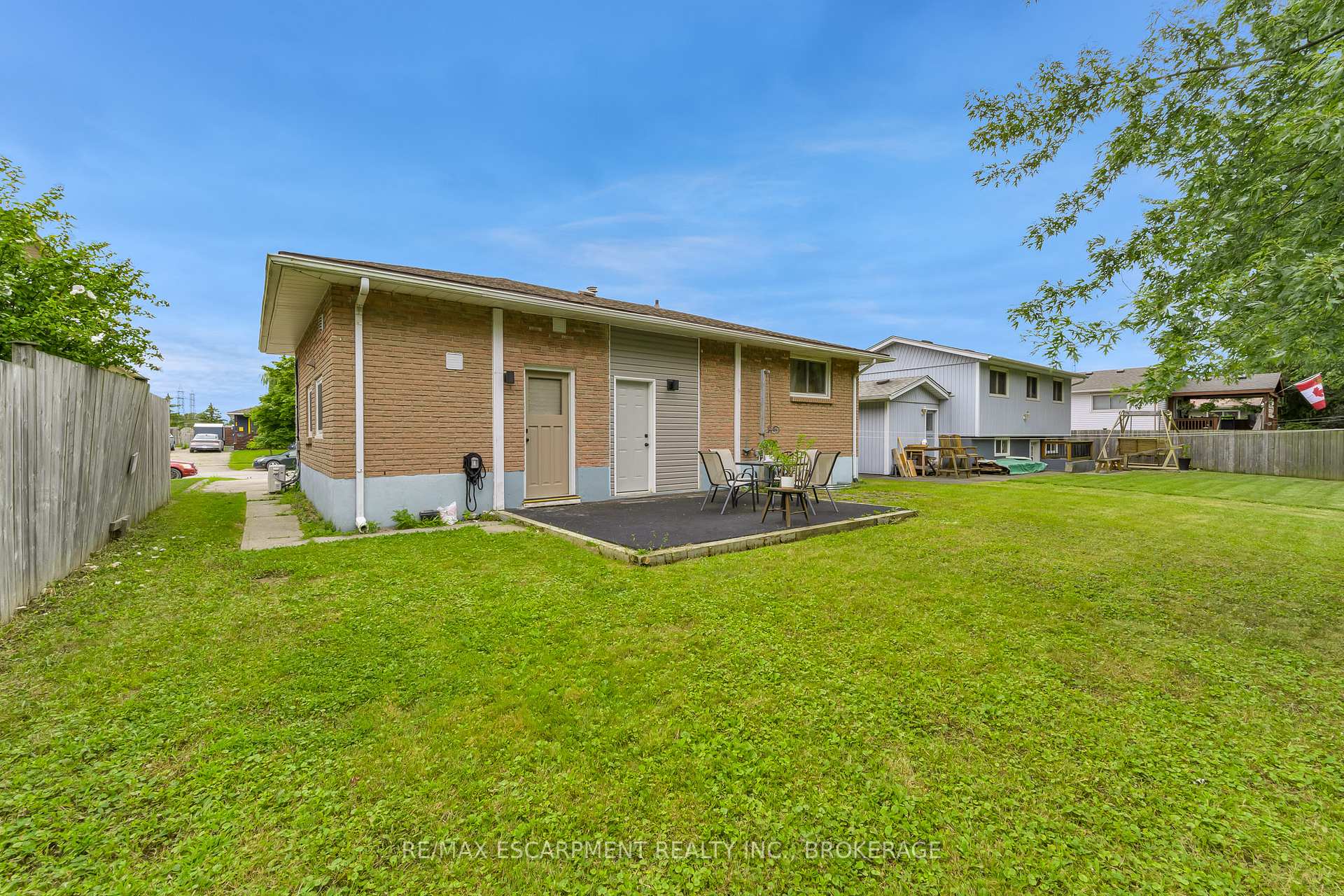 Photo 35 of 76 Marc Boulevard, Welland, Lincoln/Crowland — HOMEH