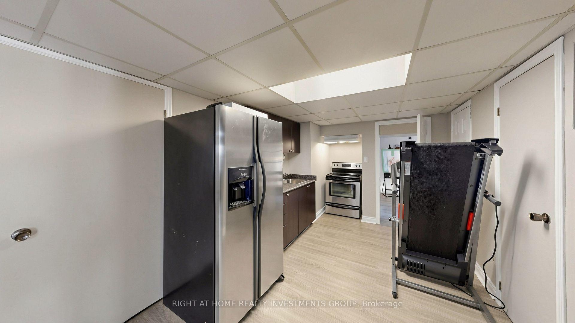 Photo 30 of 86 Burling Place, Newmarket, Huron Heights-Leslie Valley — HOMEH