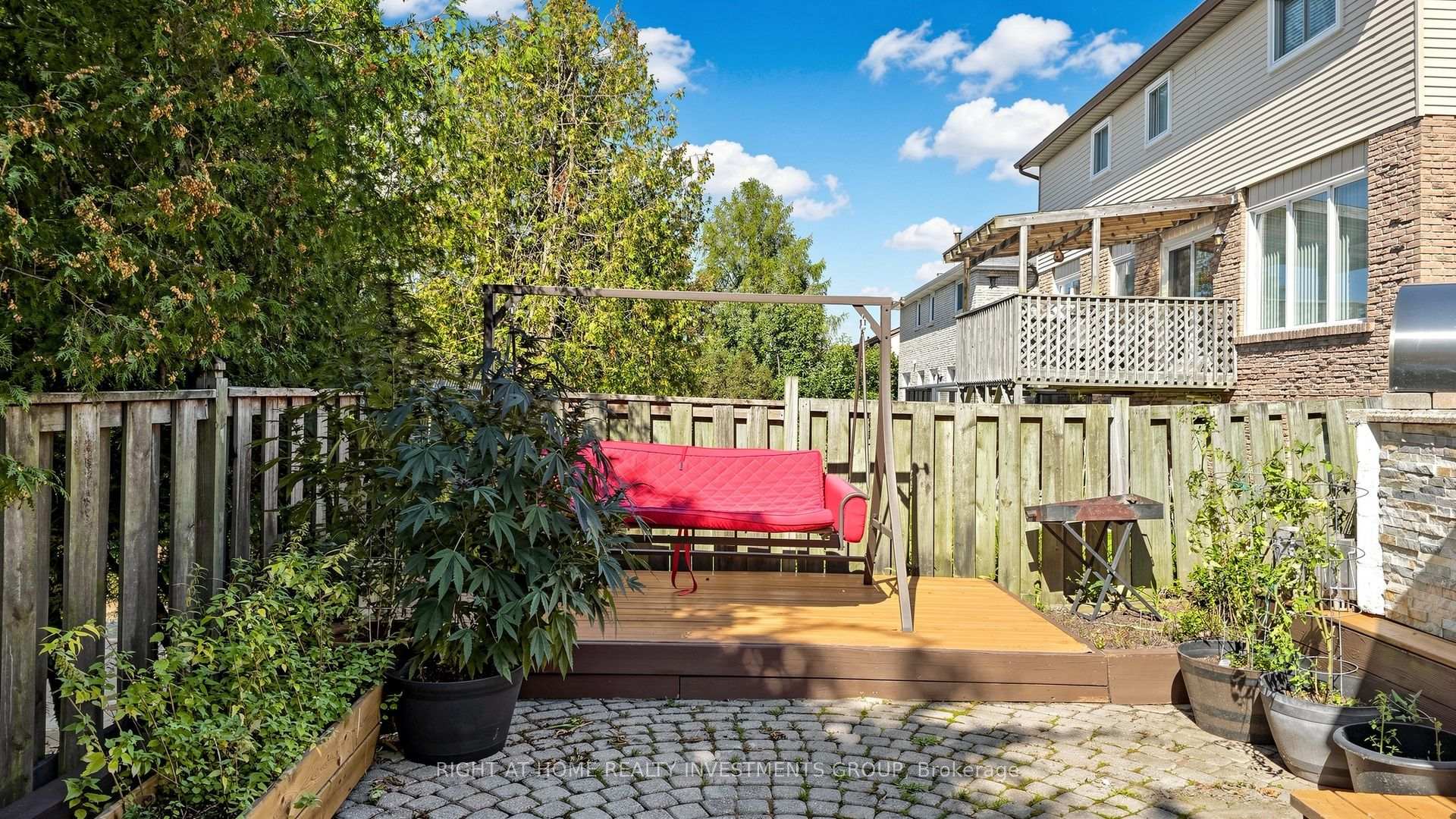 Photo 45 of 86 Burling Place, Newmarket, Huron Heights-Leslie Valley — HOMEH