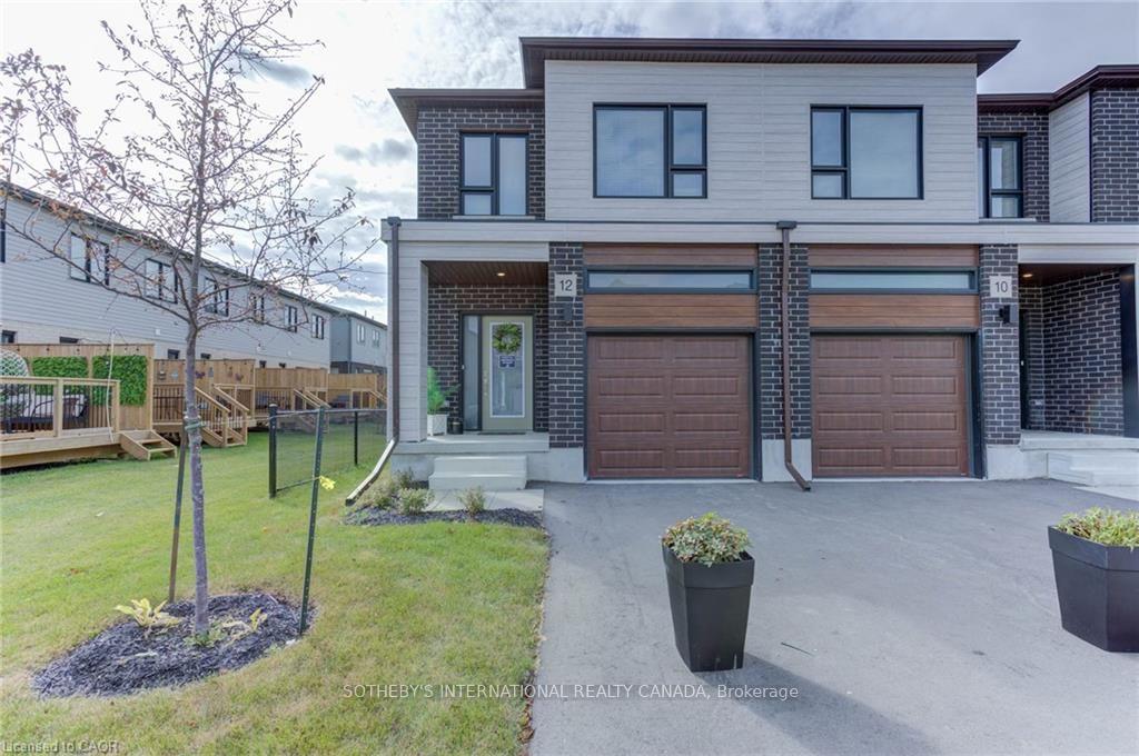 Photo of Unit 79Q, 72 Bur Oak Common