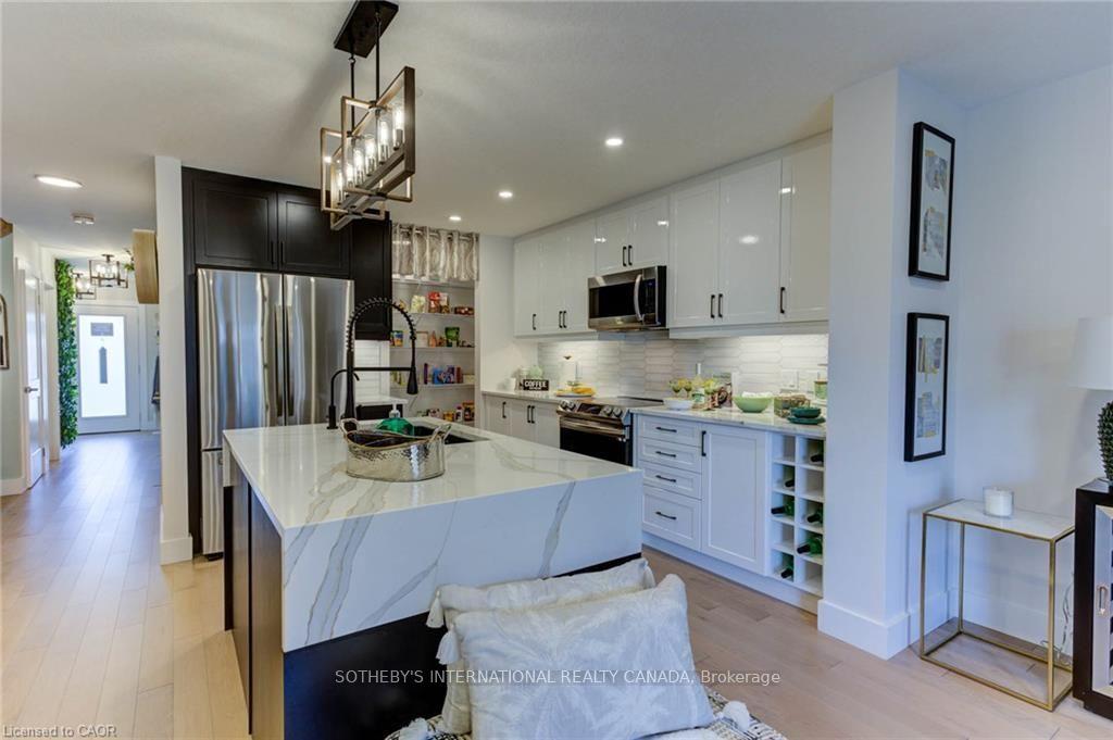 Photo 14 of Unit 79Q, 72 Bur Oak Common, Cambridge, Preston Heights — HOMEH