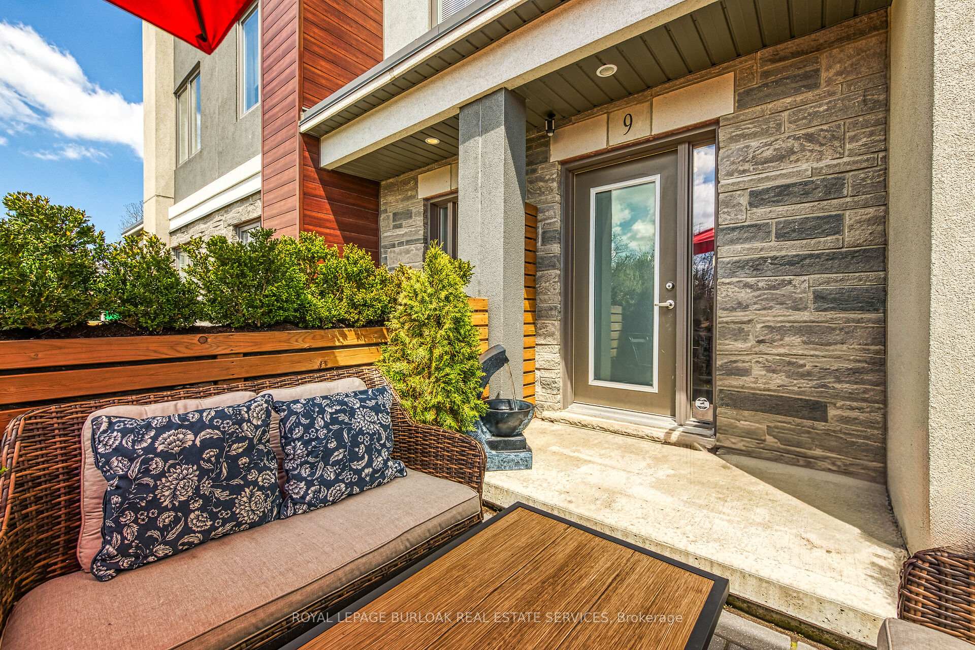 Photo 39 of Unit 9, 115 Shoreview Place, Hamilton, Lakeshore — HOMEH