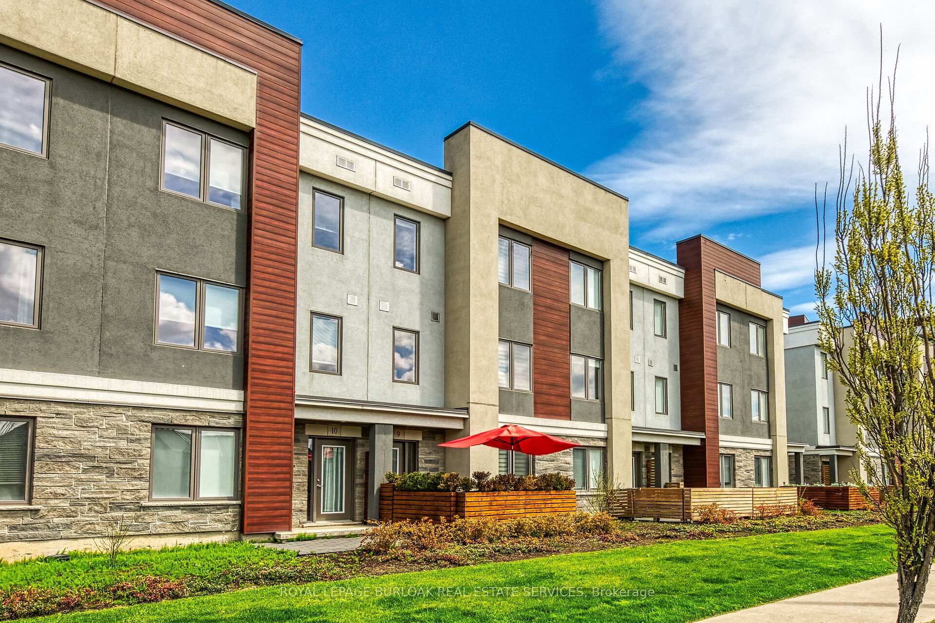 Photo 40 of Unit 9, 115 Shoreview Place, Hamilton, Lakeshore — HOMEH