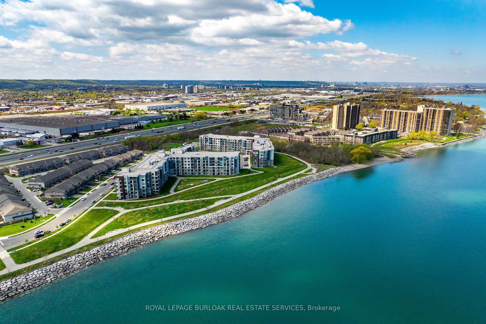 Photo 42 of Unit 9, 115 Shoreview Place, Hamilton, Lakeshore — HOMEH
