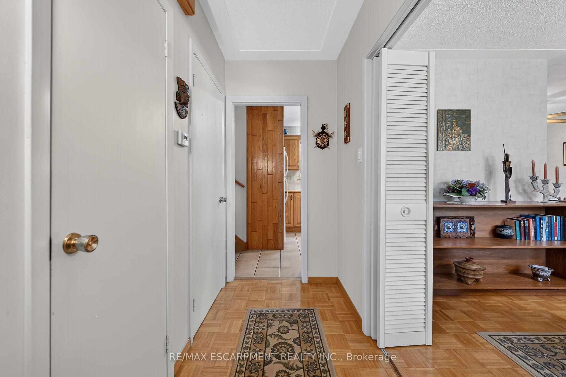 Photo 7 of 994 Barton Street, Hamilton, Fruitland — HOMEH